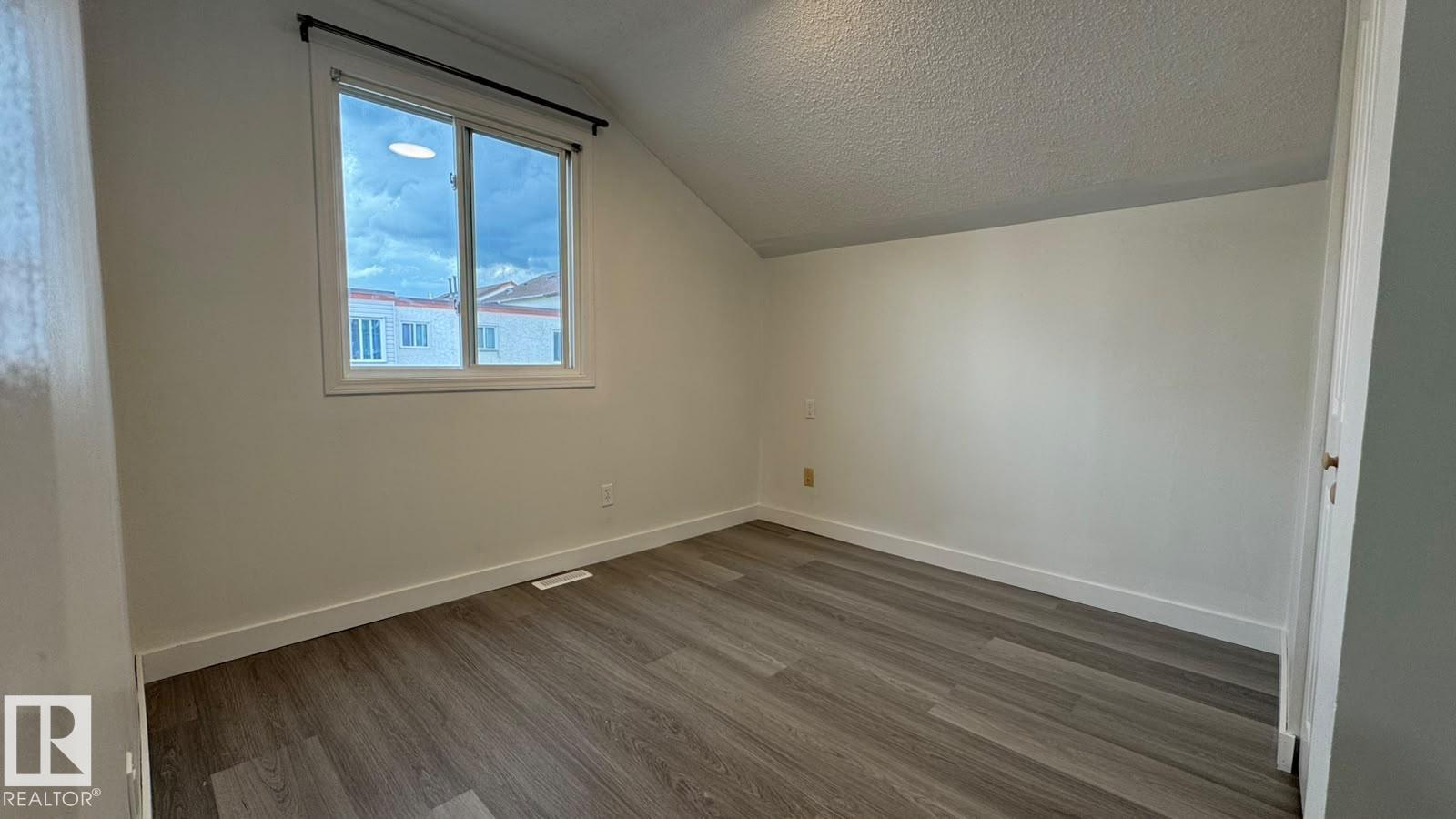 Photo 31 at 41 Lancaster Terrace NW, Dunluce, Edmonton