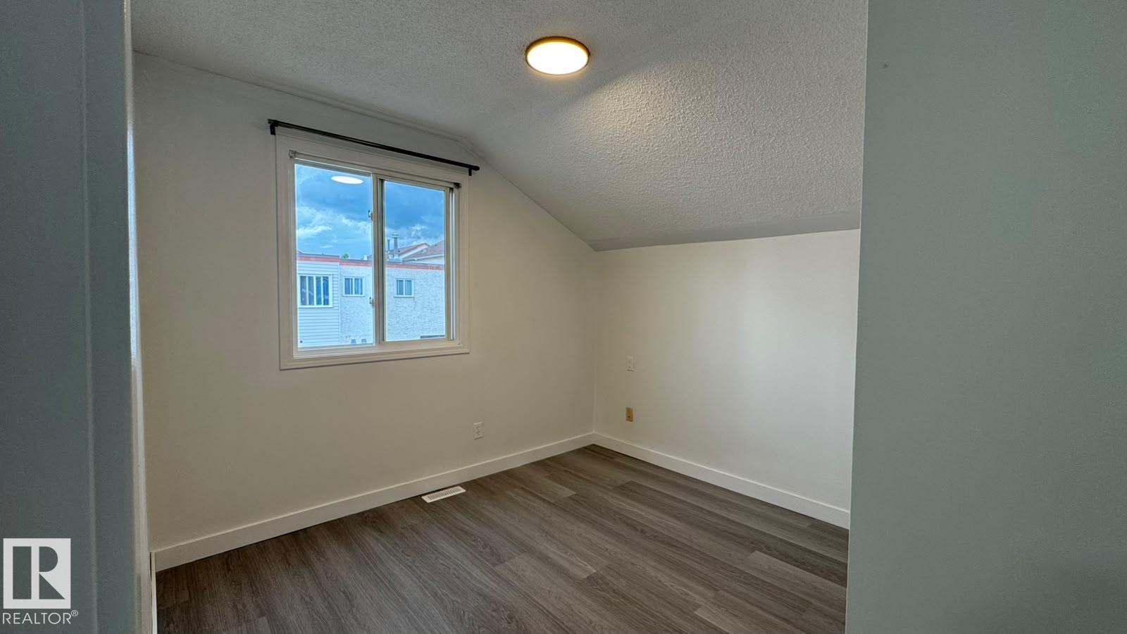 Photo 39 at 41 Lancaster Terrace NW, Dunluce, Edmonton