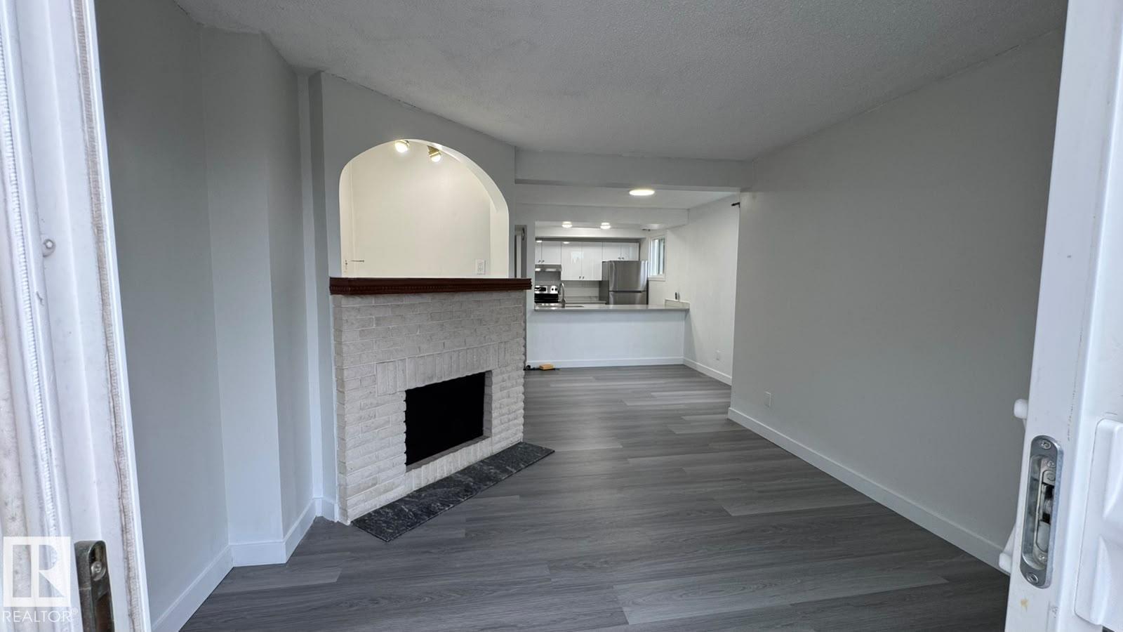 Photo 8 at 41 Lancaster Terrace NW, Dunluce, Edmonton