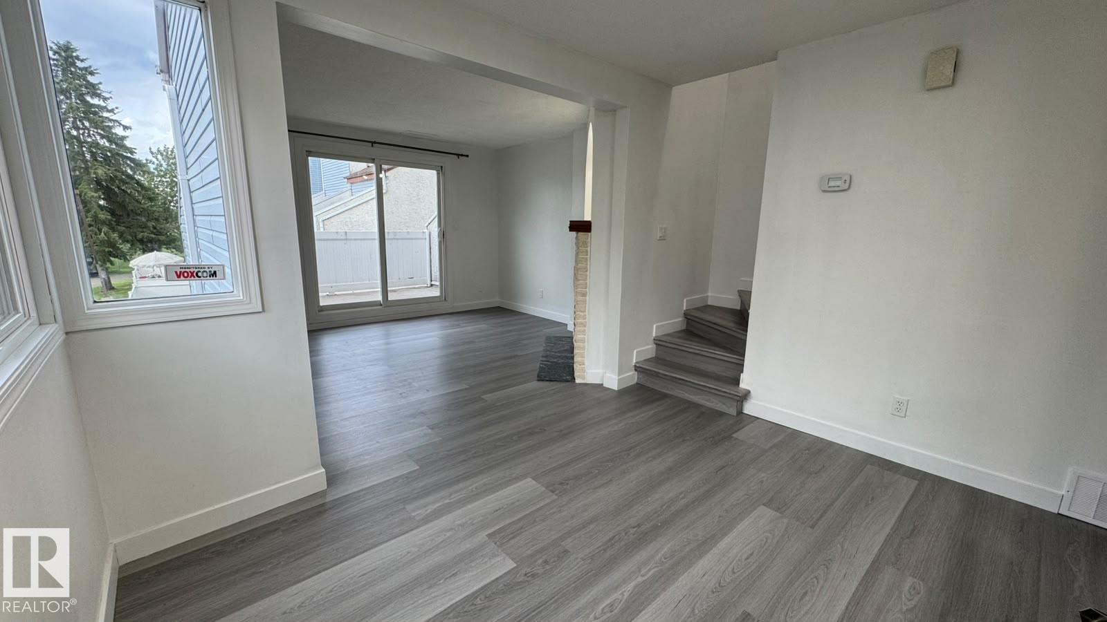 Photo 9 at 41 Lancaster Terrace NW, Dunluce, Edmonton