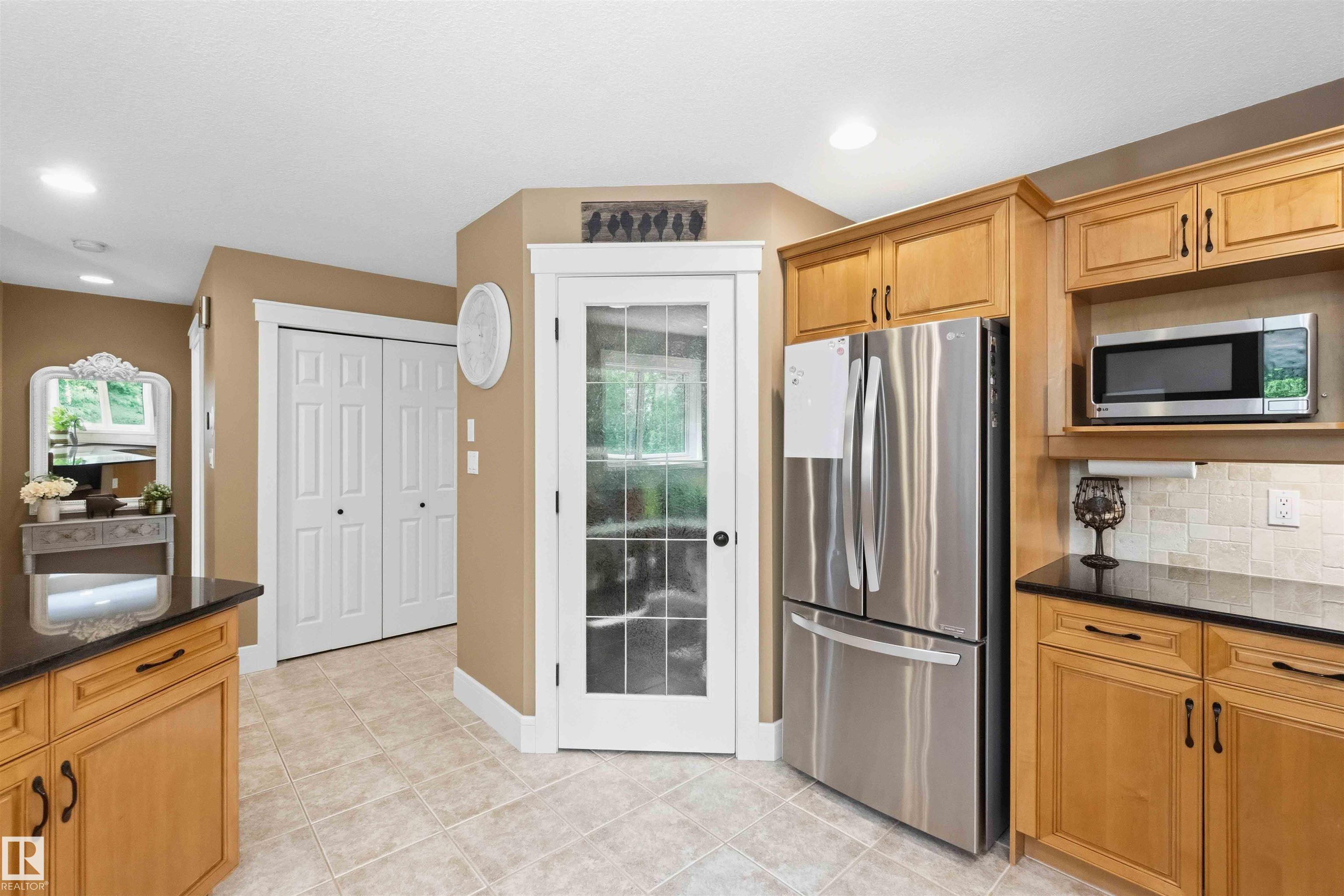 Photo 13 at 60 56019 Rge Rd 230, Casa Vista, Rural Sturgeon County
