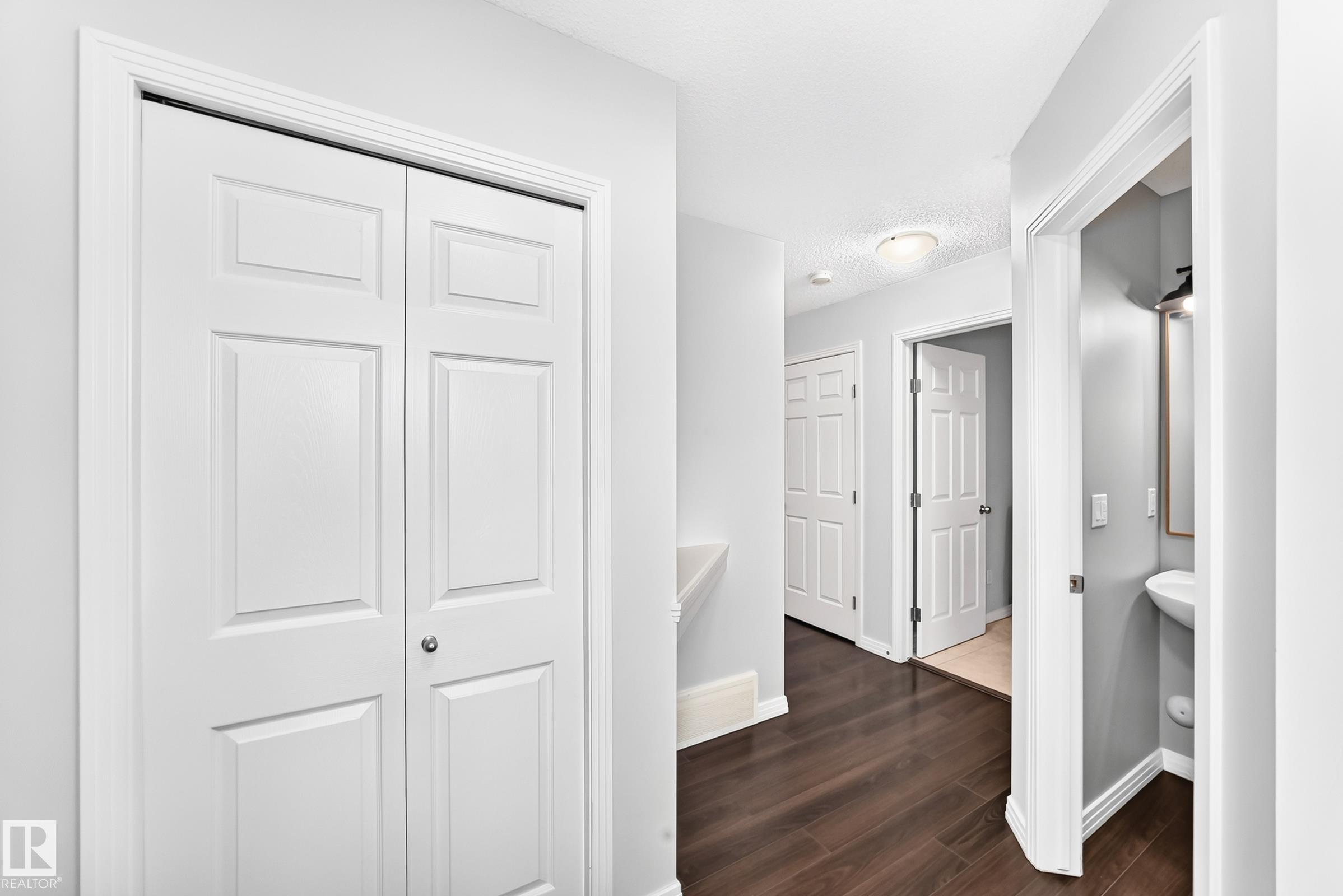 3920 6 Street NW, Maple Crest, Edmonton