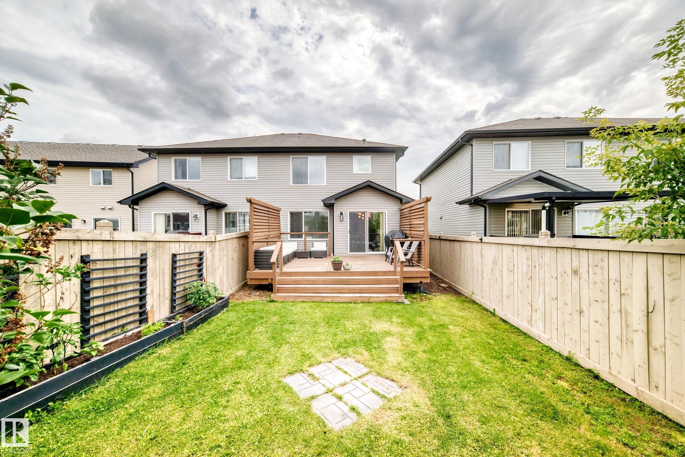 Photo 36 at 3920 6 Street NW, Maple Crest, Edmonton