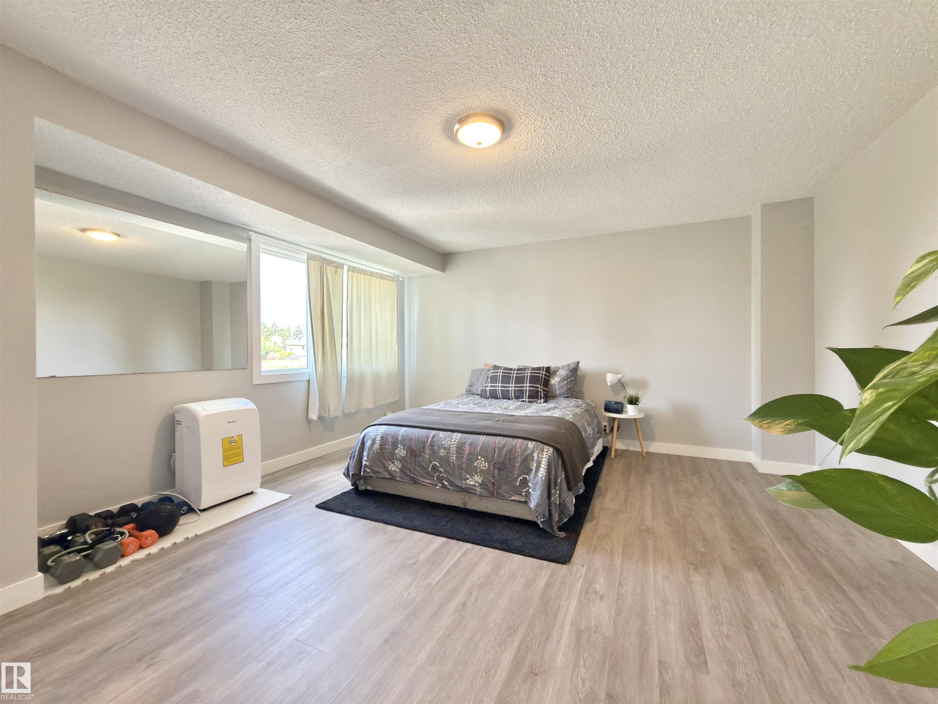 Photo 12 at 13 - 18010 98 Avenue NW, La Perle, Edmonton