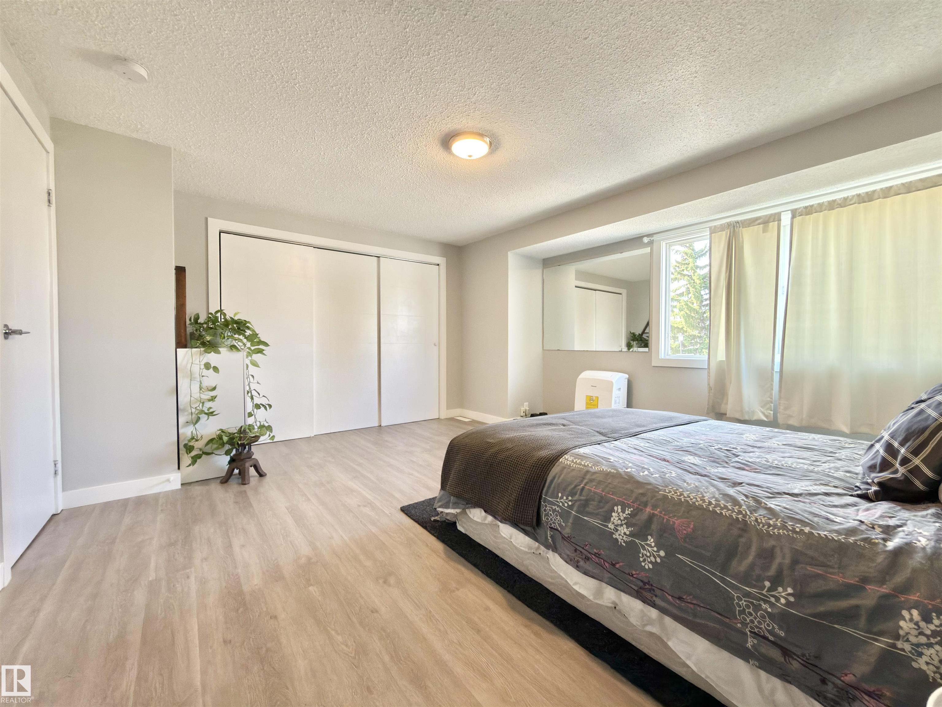 Photo 16 at 13 - 18010 98 Avenue NW, La Perle, Edmonton