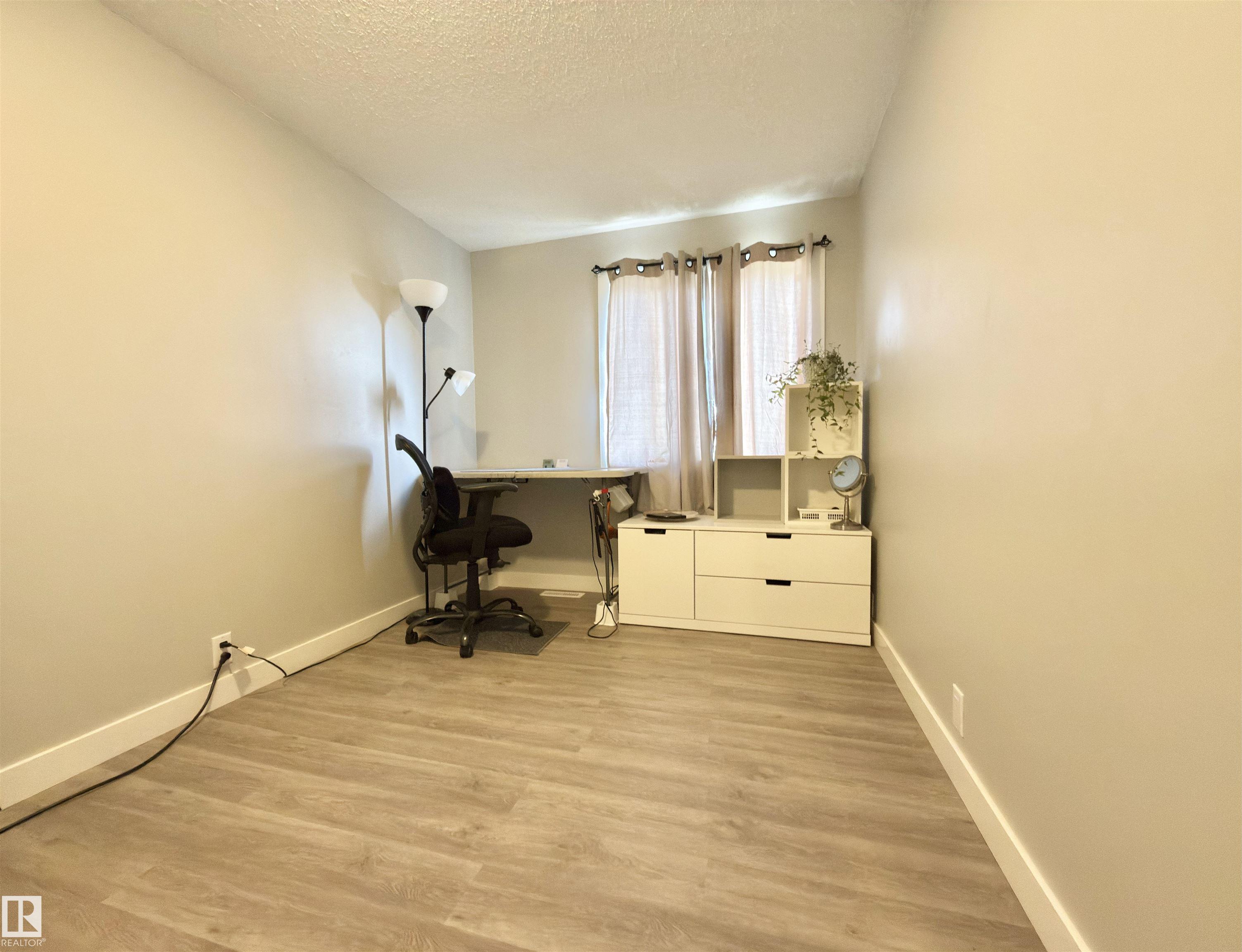 Photo 20 at 13 - 18010 98 Avenue NW, La Perle, Edmonton