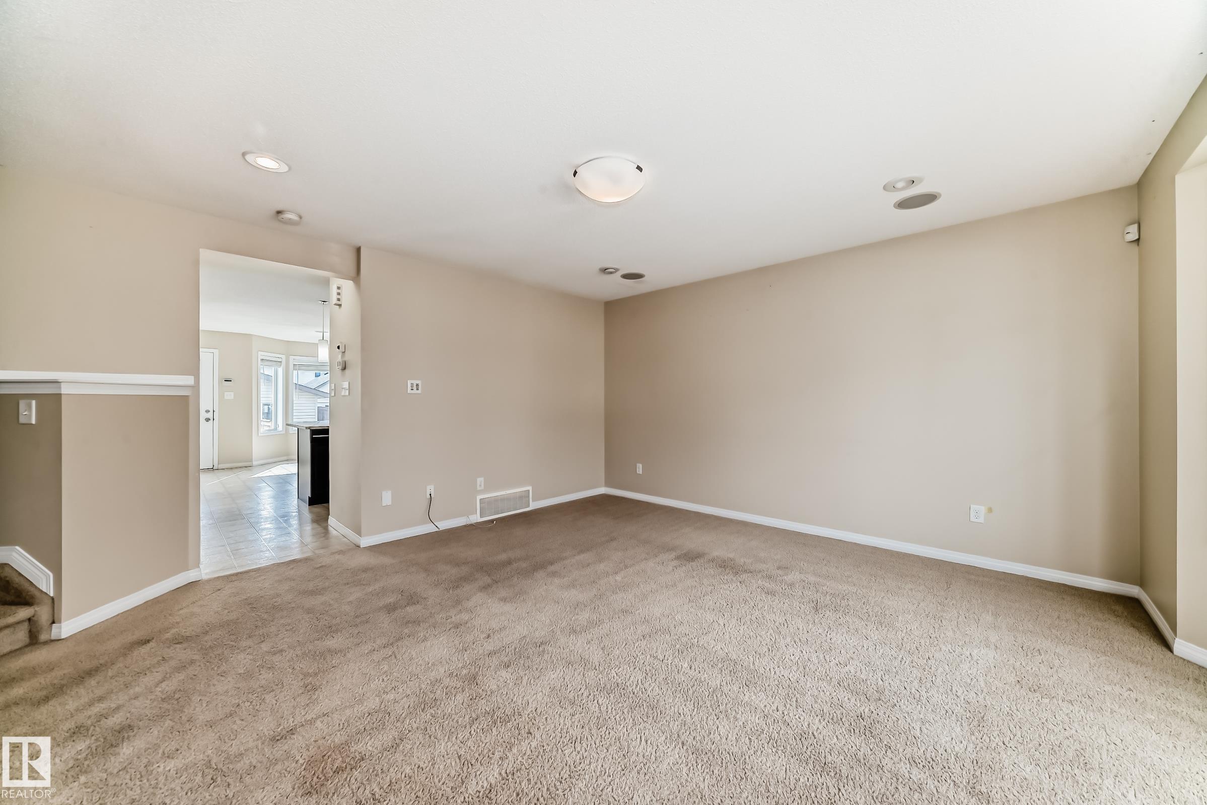Photo 11 at 7706 Schmid Crescent NW, South Terwillegar, Edmonton