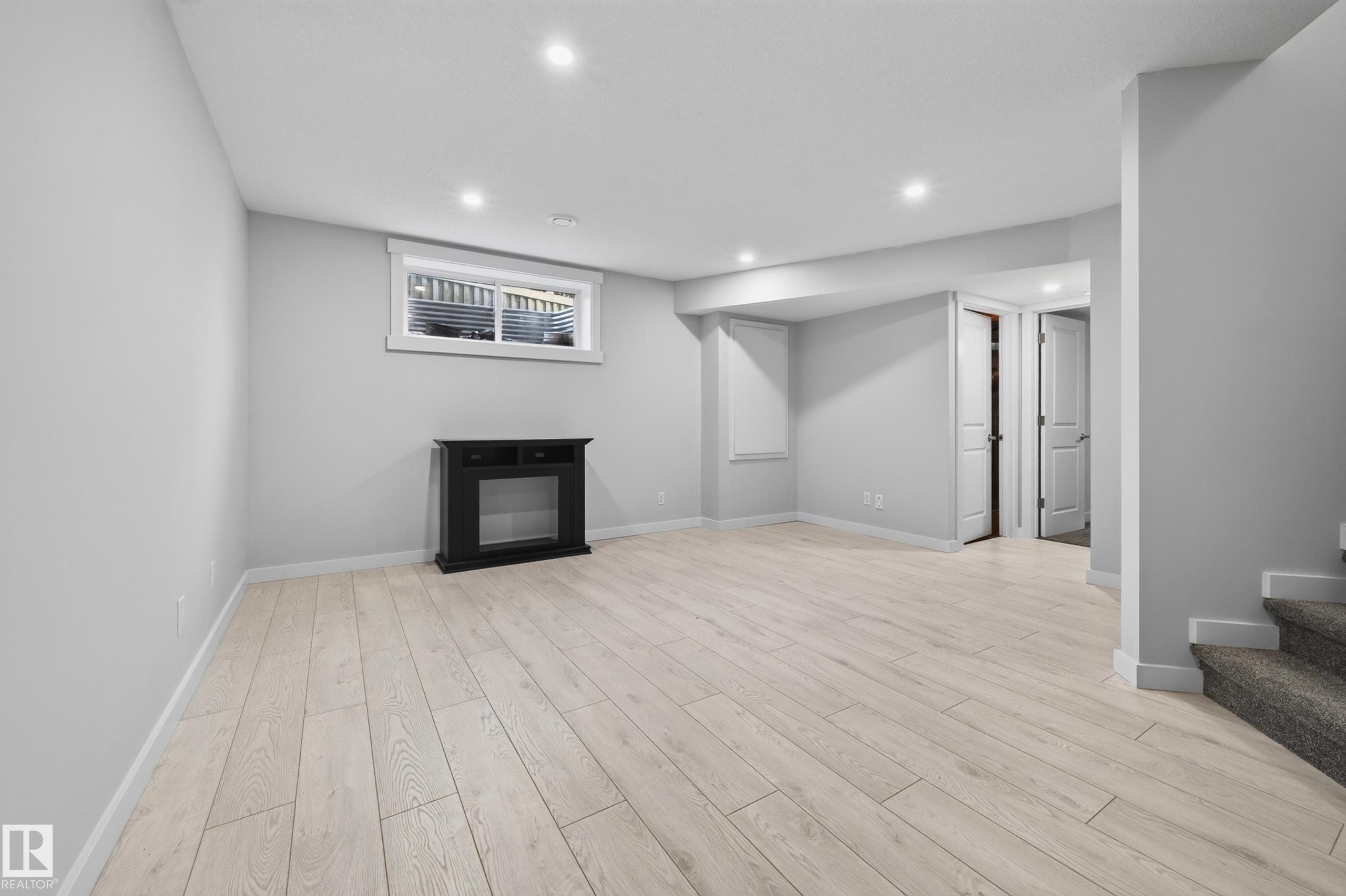 Photo 28 at 1007 162 Street SW, Glenridding Heights, Edmonton