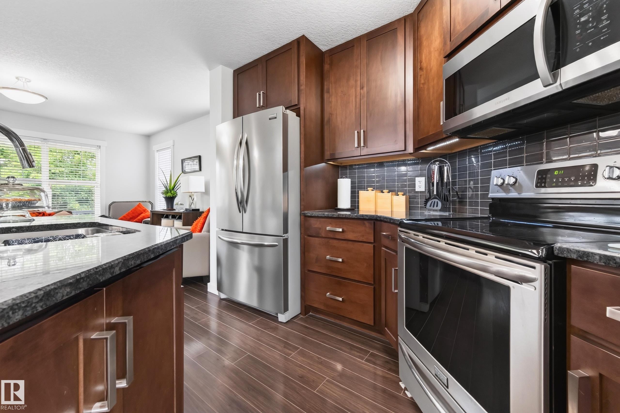 Photo 10 at 1007 162 Street SW, Glenridding Heights, Edmonton