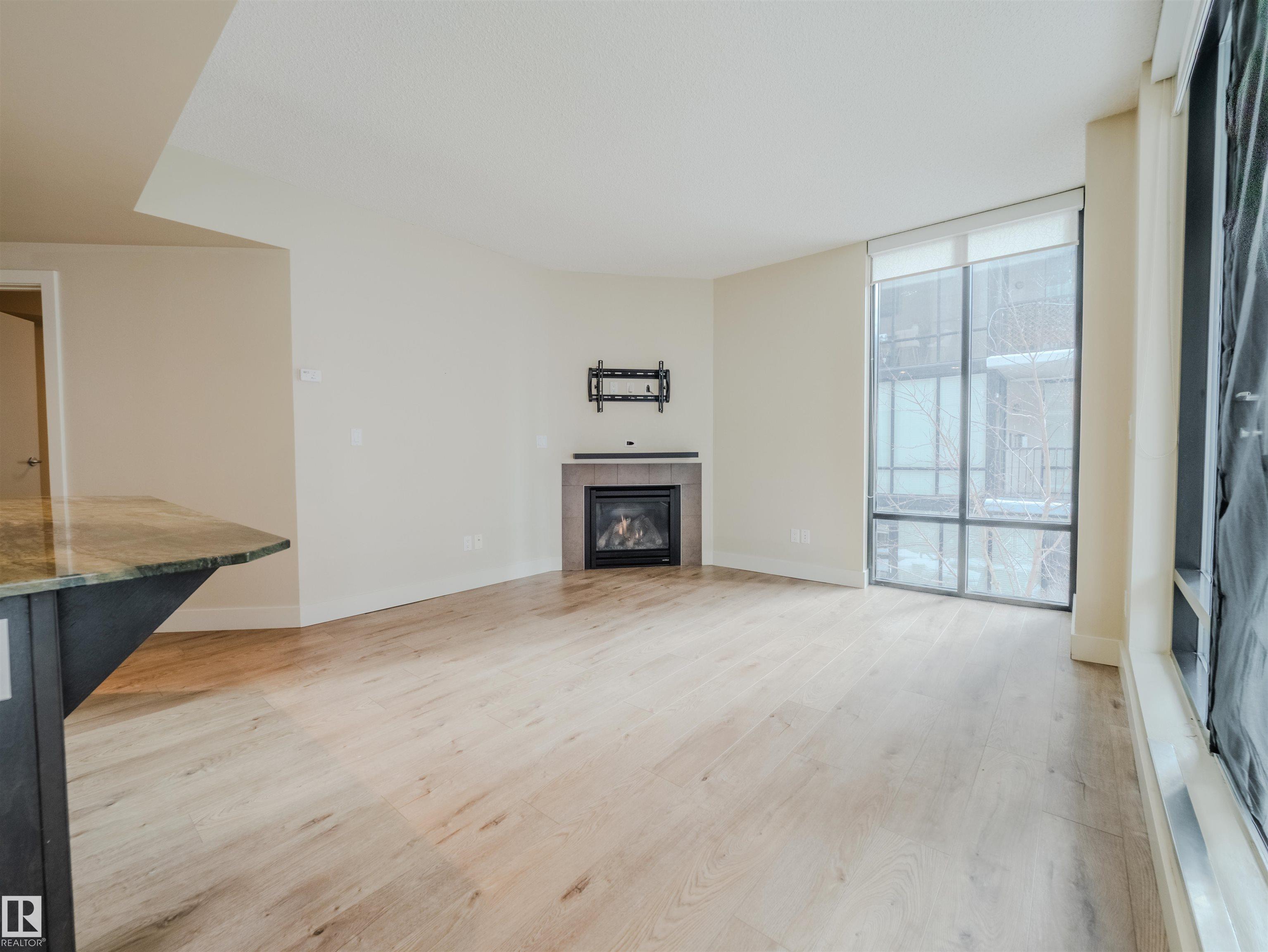 Photo 19 at 304 - 11933 Jasper Avenue NW, Wîhkwêntôwin, Edmonton