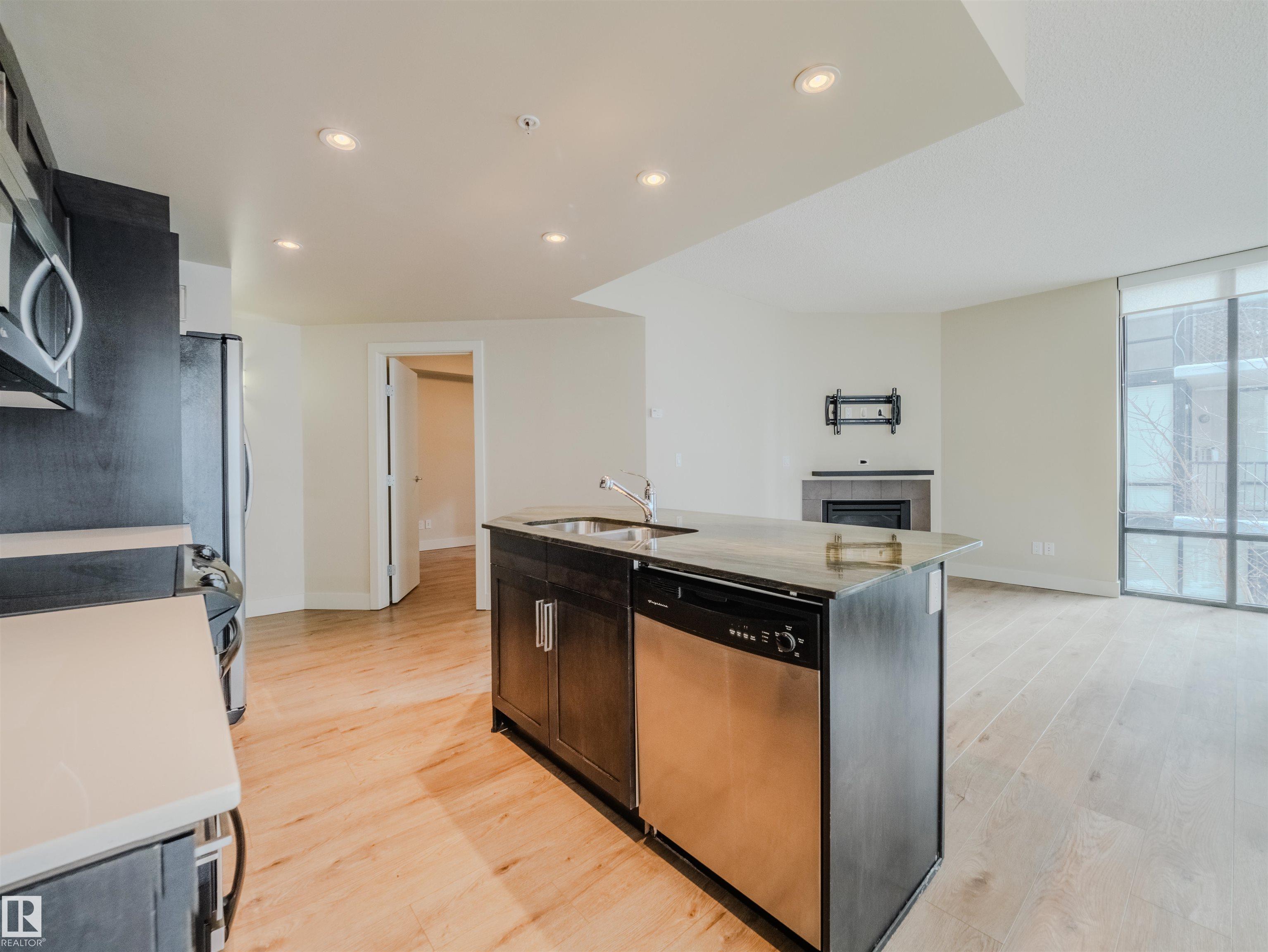 Photo 8 at 304 - 11933 Jasper Avenue NW, Wîhkwêntôwin, Edmonton