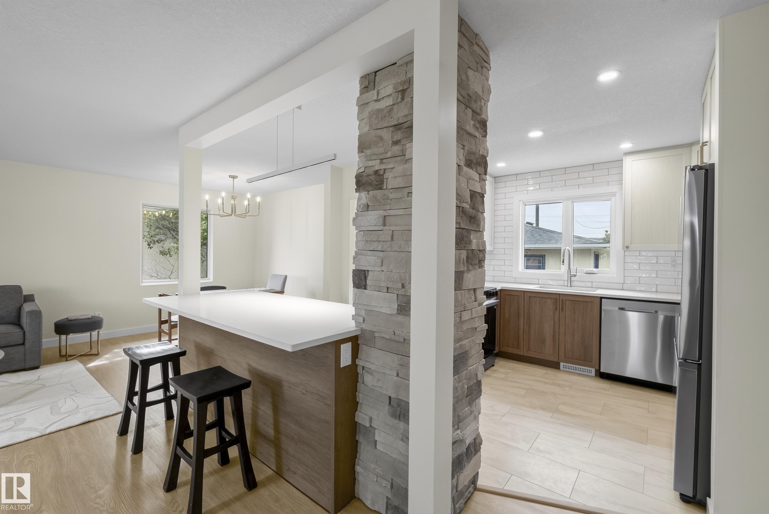 Photo 15 at 8715 64 Avenue NW, Argyll, Edmonton