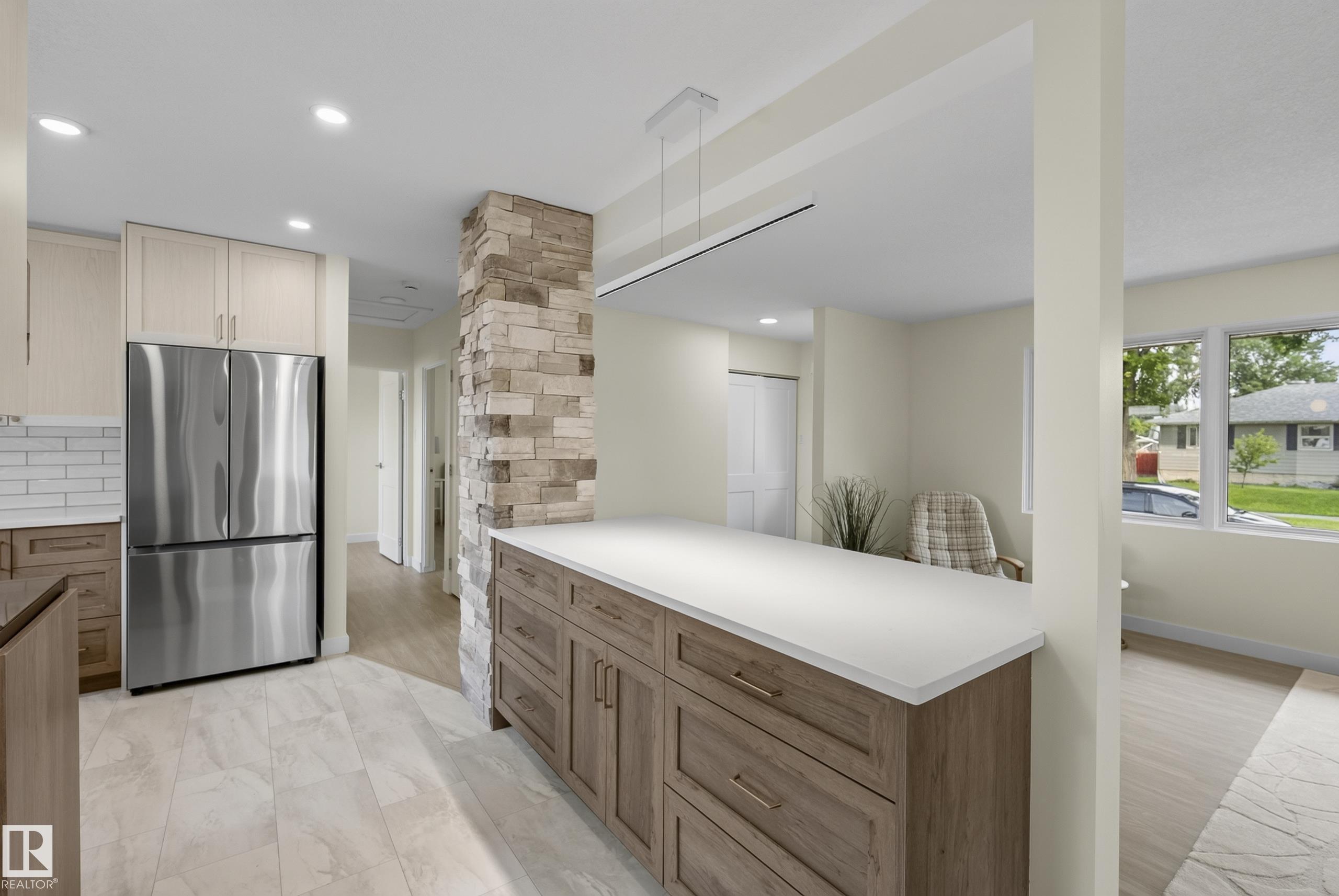Photo 19 at 8715 64 Avenue NW, Argyll, Edmonton
