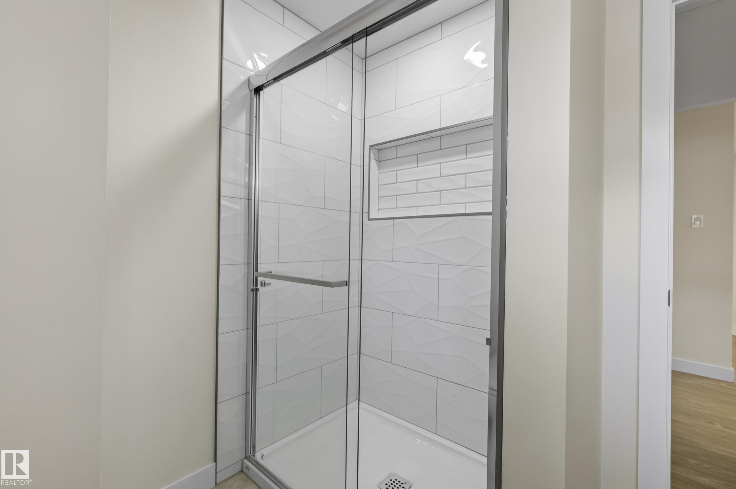 Photo 37 at 8715 64 Avenue NW, Argyll, Edmonton