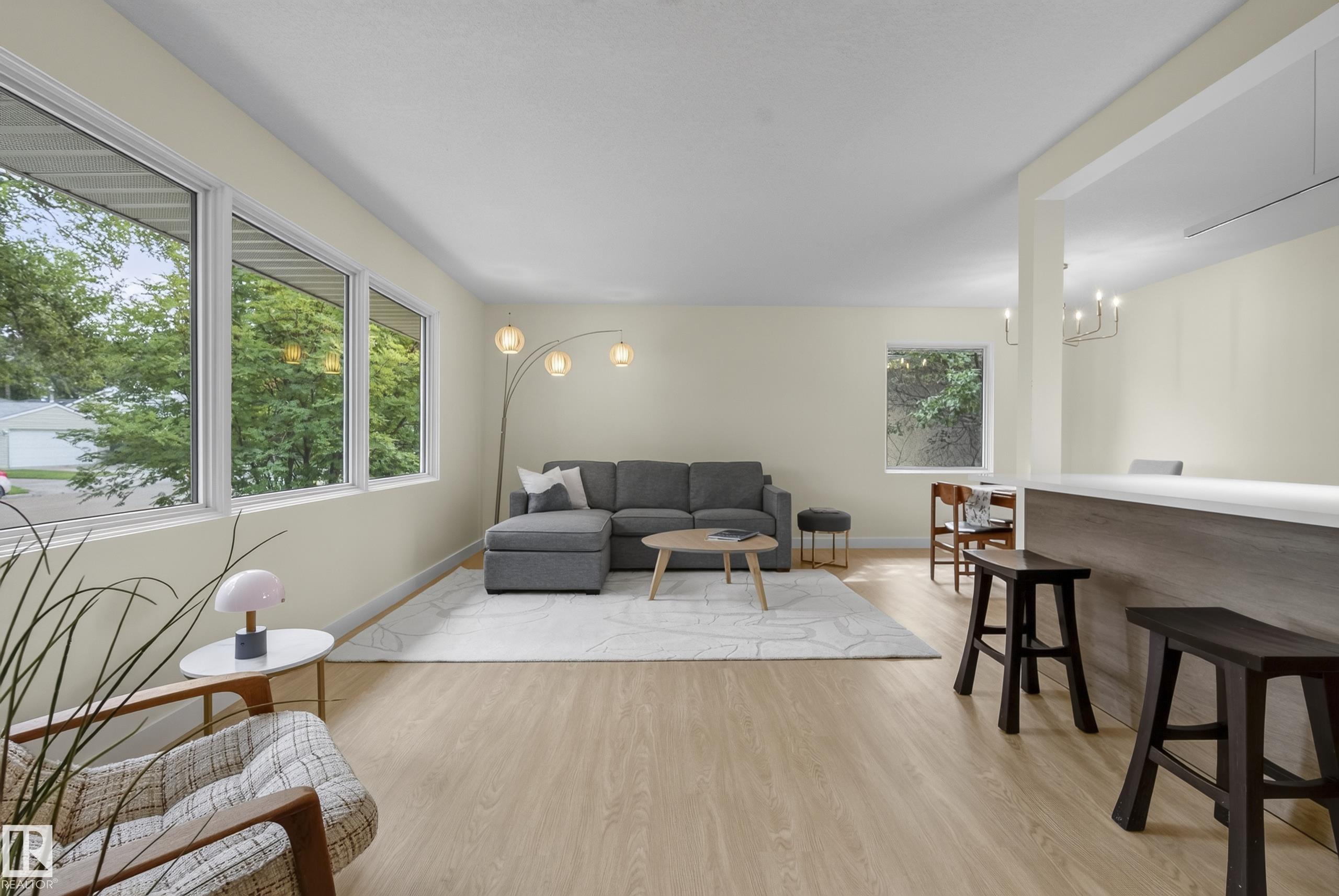 Photo 10 at 8715 64 Avenue NW, Argyll, Edmonton