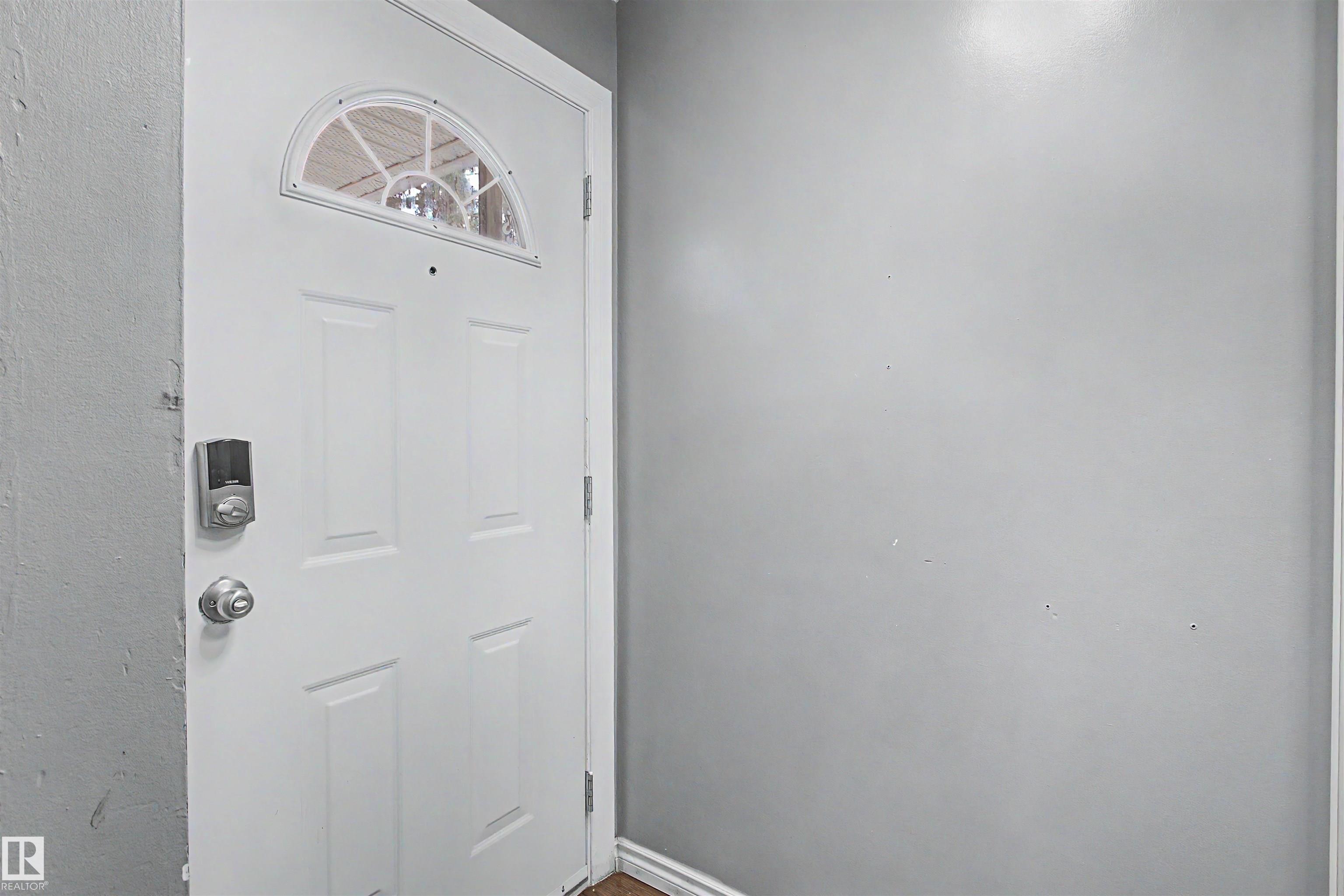 5724 143 Avenue NW, York, Edmonton