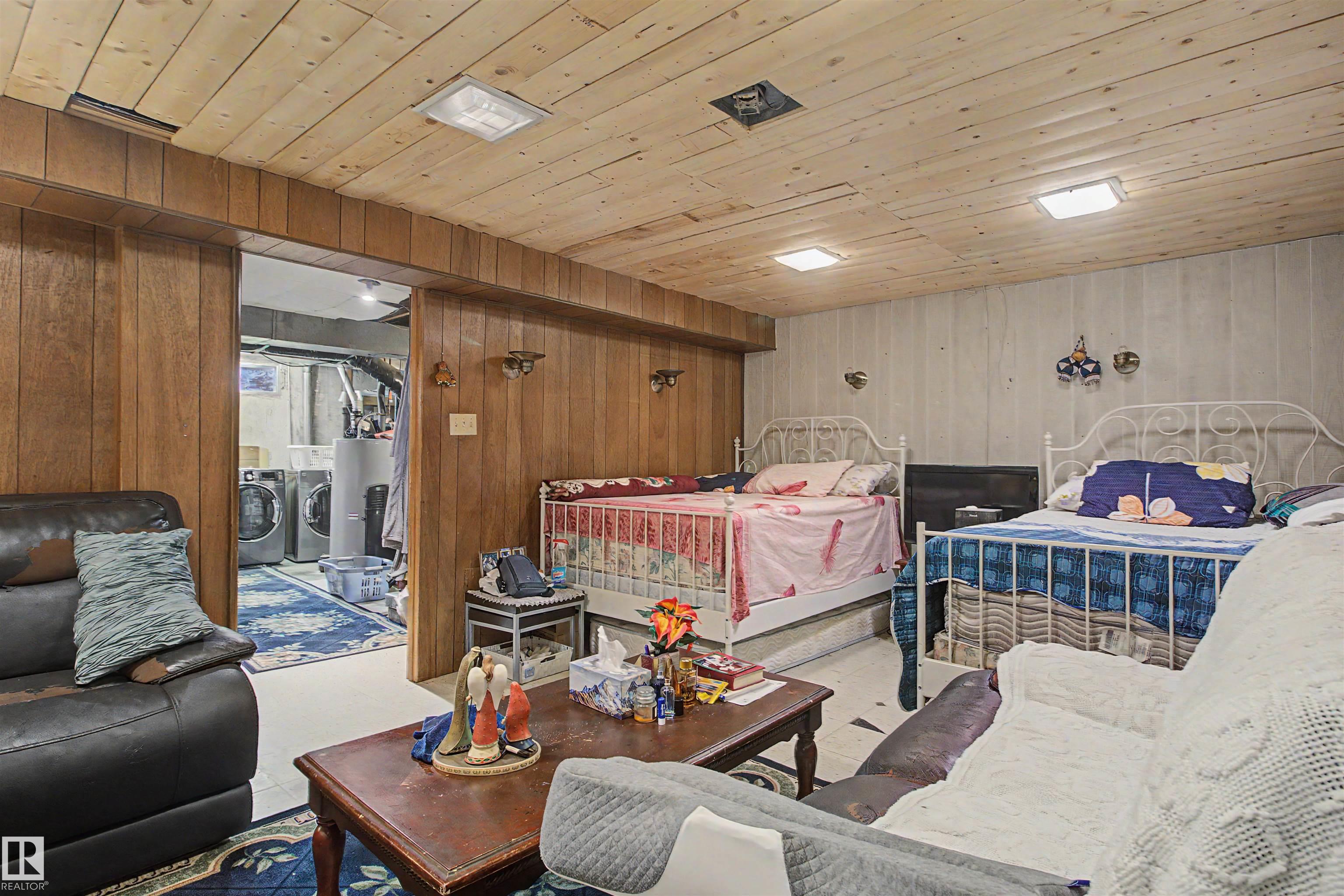 Photo 23 at 5724 143 Avenue NW, York, Edmonton