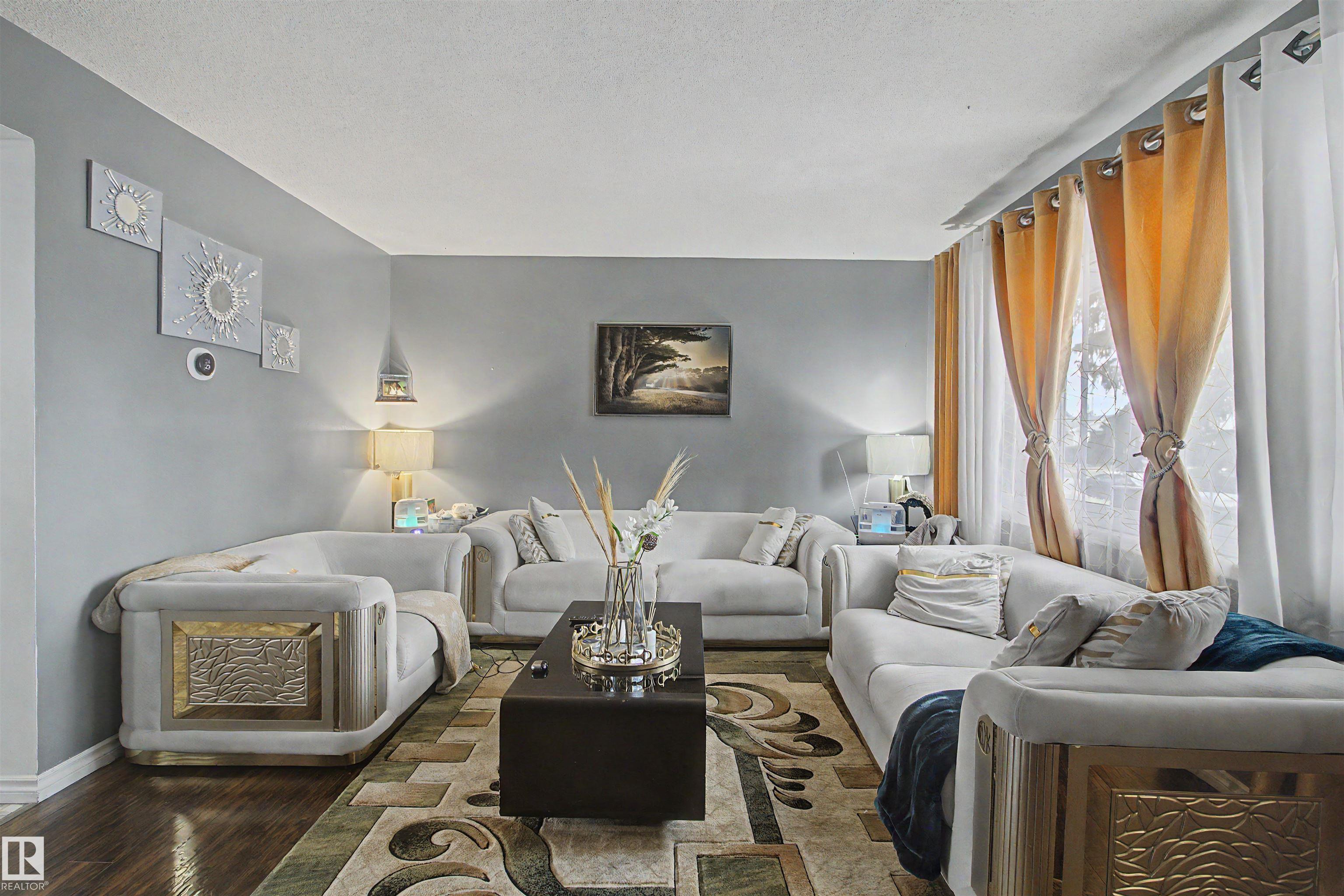 5724 143 Avenue NW, York, Edmonton