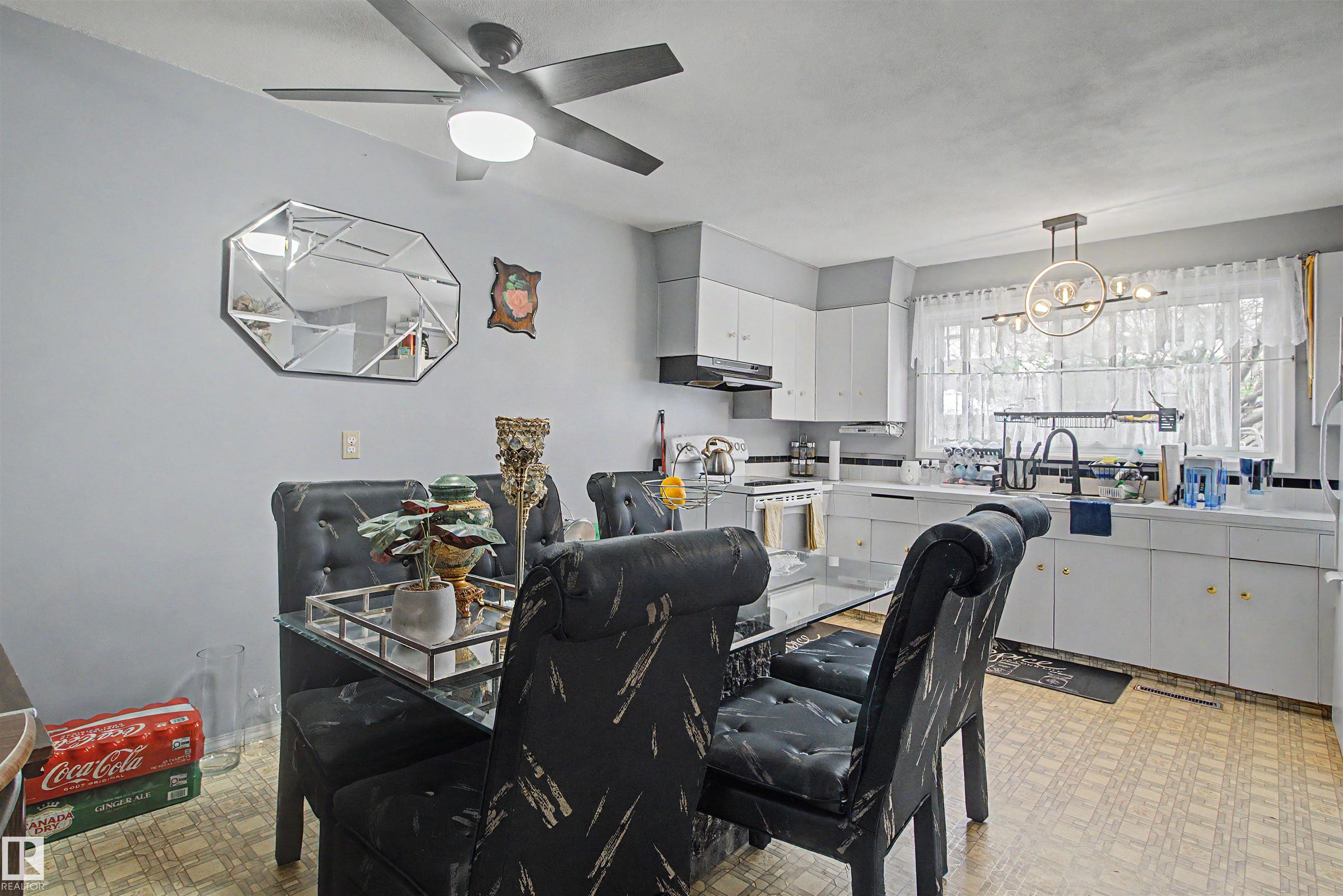 Photo 6 at 5724 143 Avenue NW, York, Edmonton