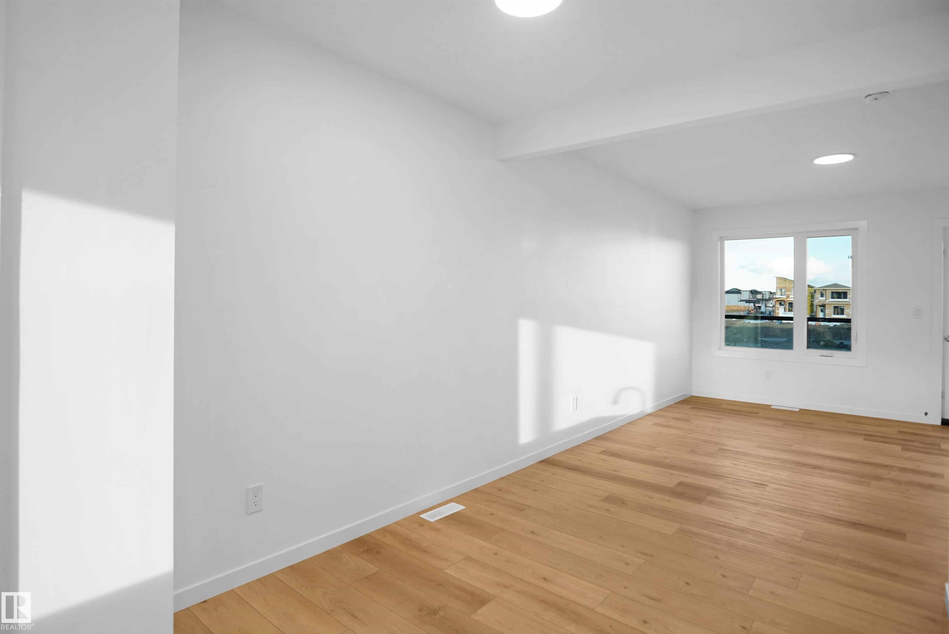https://zimg.paragon.ice.com/ParagonImages/Property/PM/RAE/225416483/7/0/0/de9c5bb1f316d5815ada9280a0685c9d/1/40adeb2f29c1043dce479ca1e68dd708/225416483-35fe13b1-0a81-4b44-bf04-d6e51fc2fae6.JPG