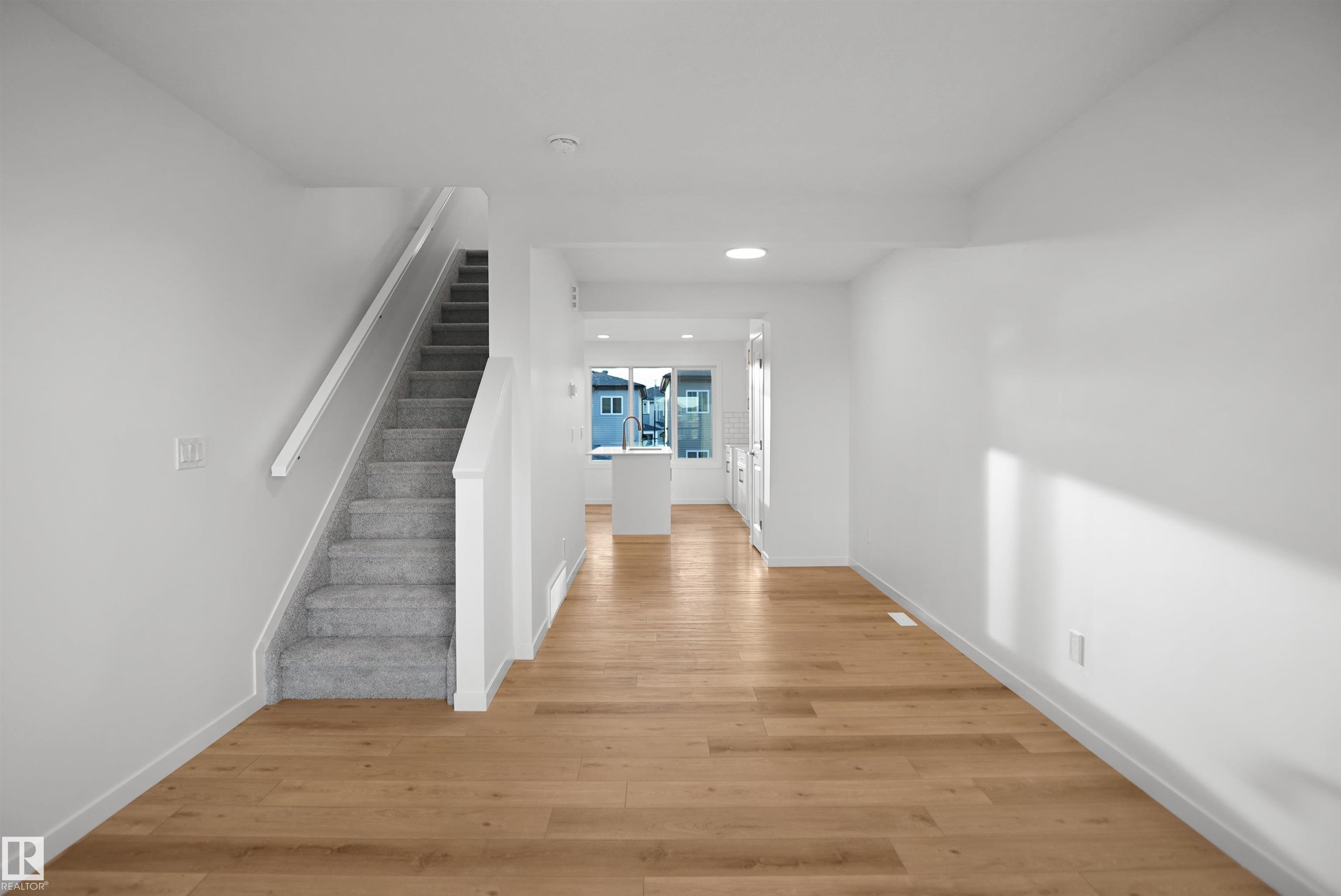 https://zimg.paragon.ice.com/ParagonImages/Property/PM/RAE/225416483/9/0/0/1c6dd98e71712c520e5ff674ab95e9de/1/40adeb2f29c1043dce479ca1e68dd708/225416483-1a80144c-d244-465b-aad2-788fc473c112.JPG