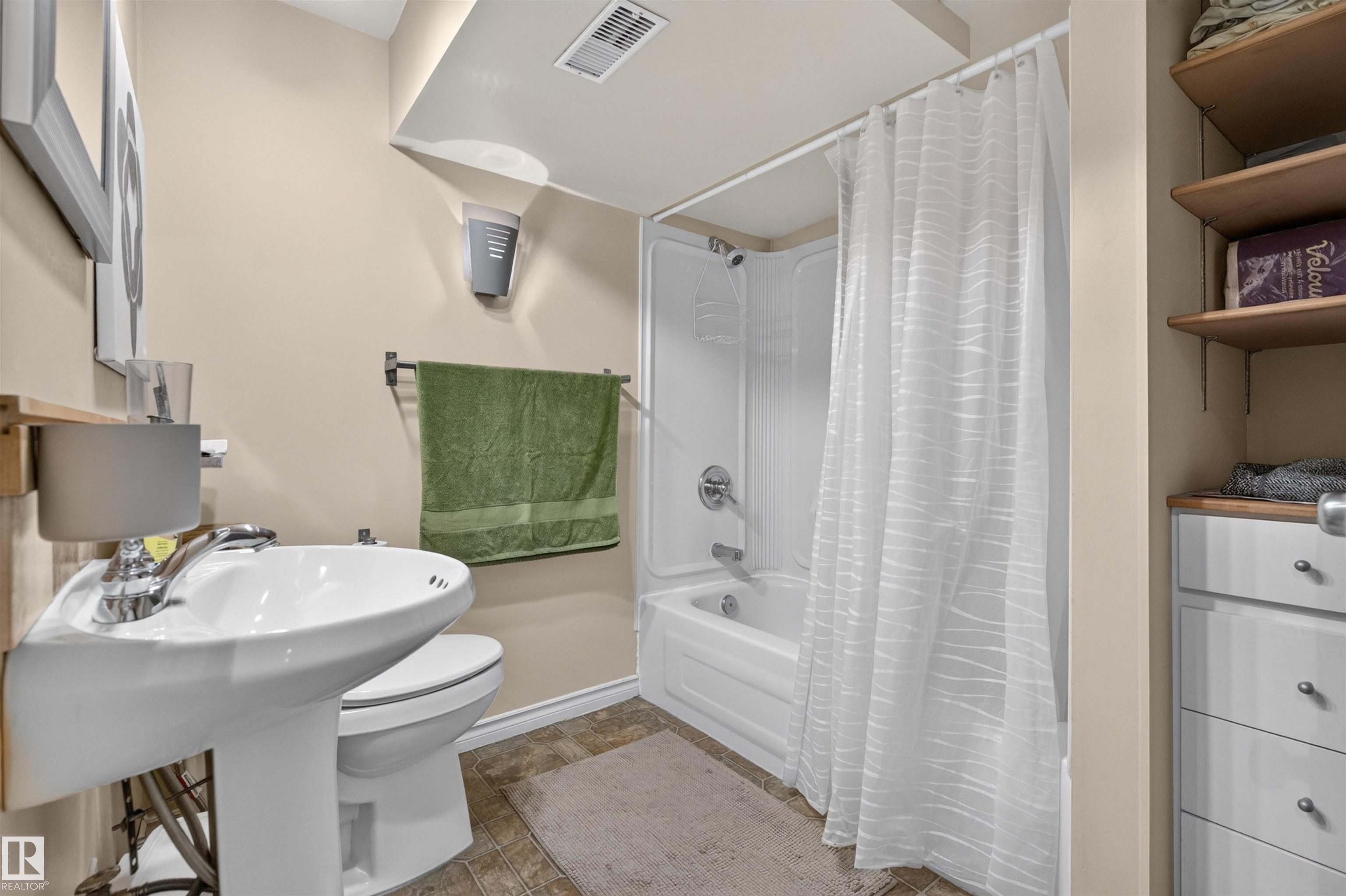Photo 35 at 6420 86 Street NW, Argyll, Edmonton