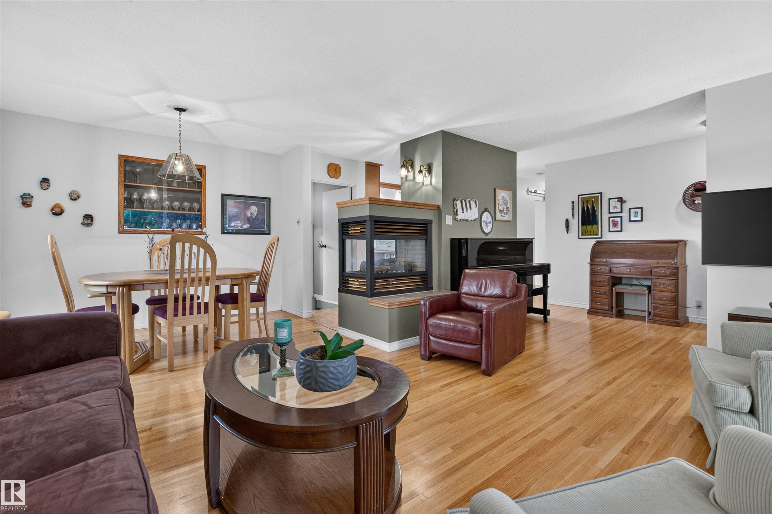 Photo 6 at 6420 86 Street NW, Argyll, Edmonton