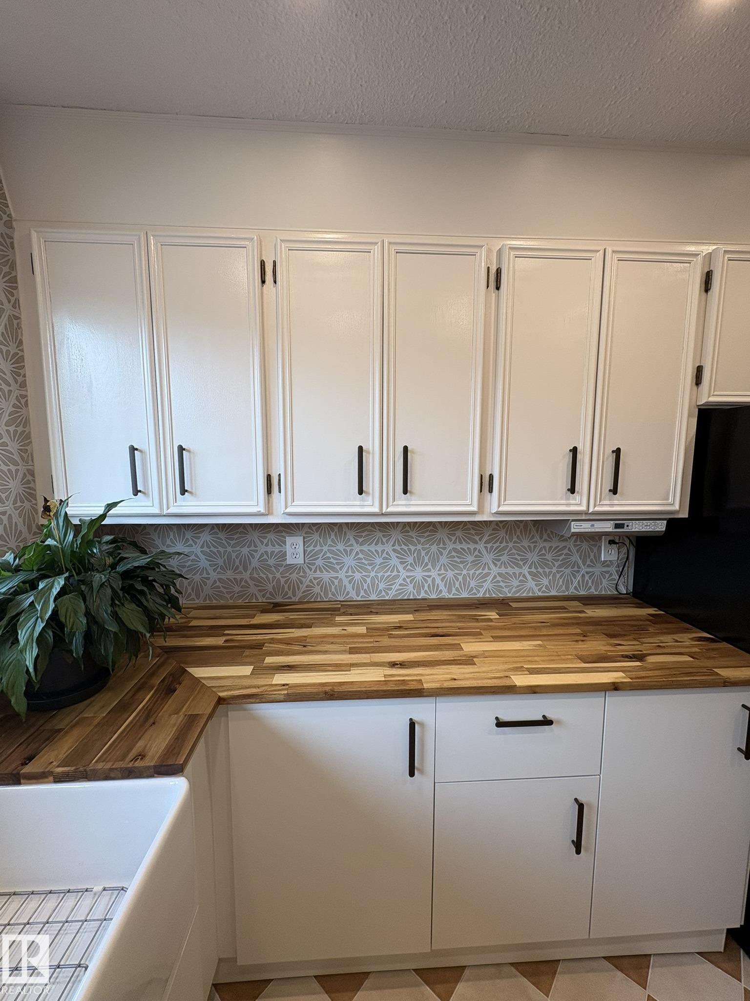 Photo 15 at 9024 60 Street NW, Ottewell, Edmonton