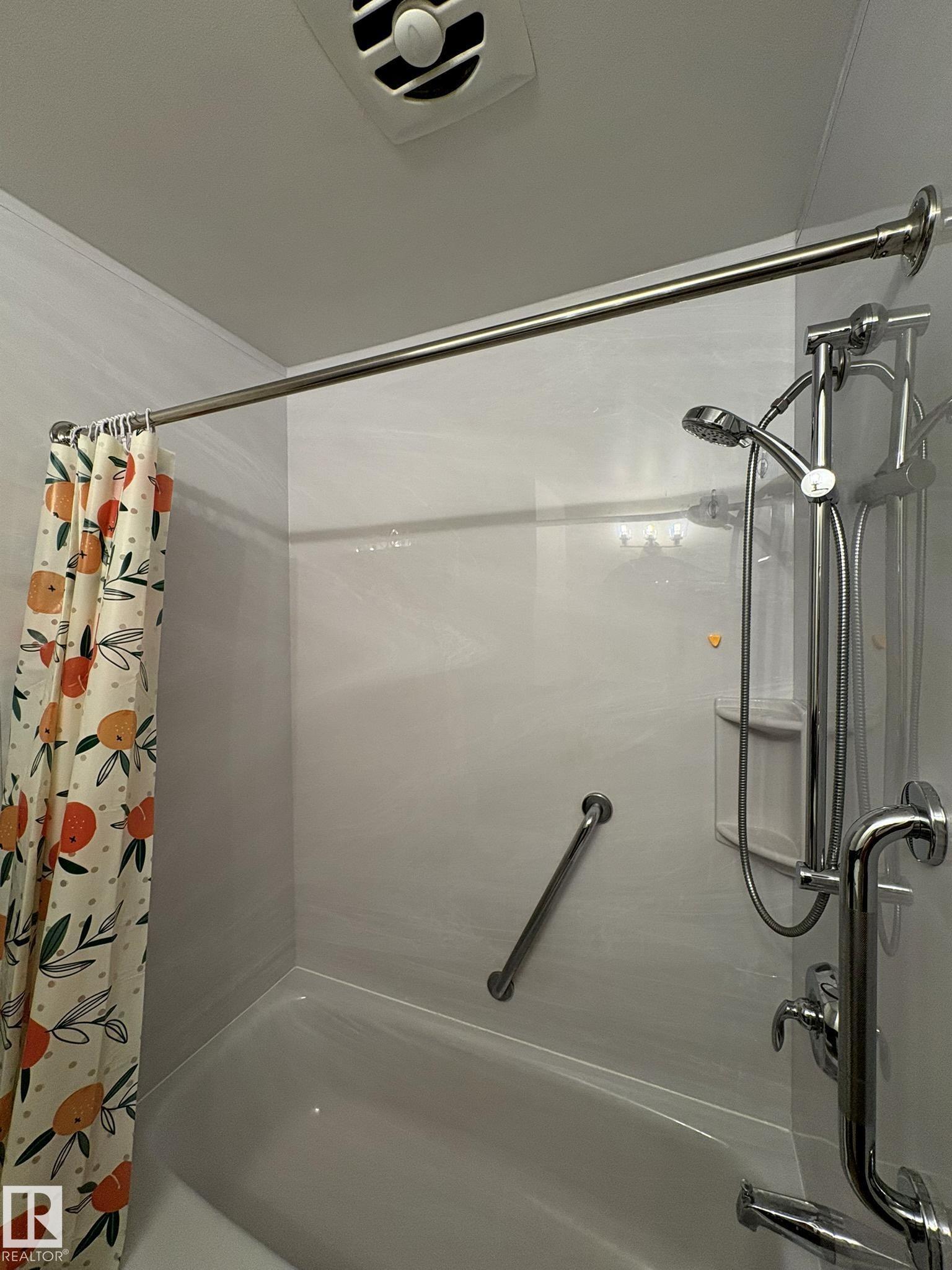 Photo 23 at 9024 60 Street NW, Ottewell, Edmonton