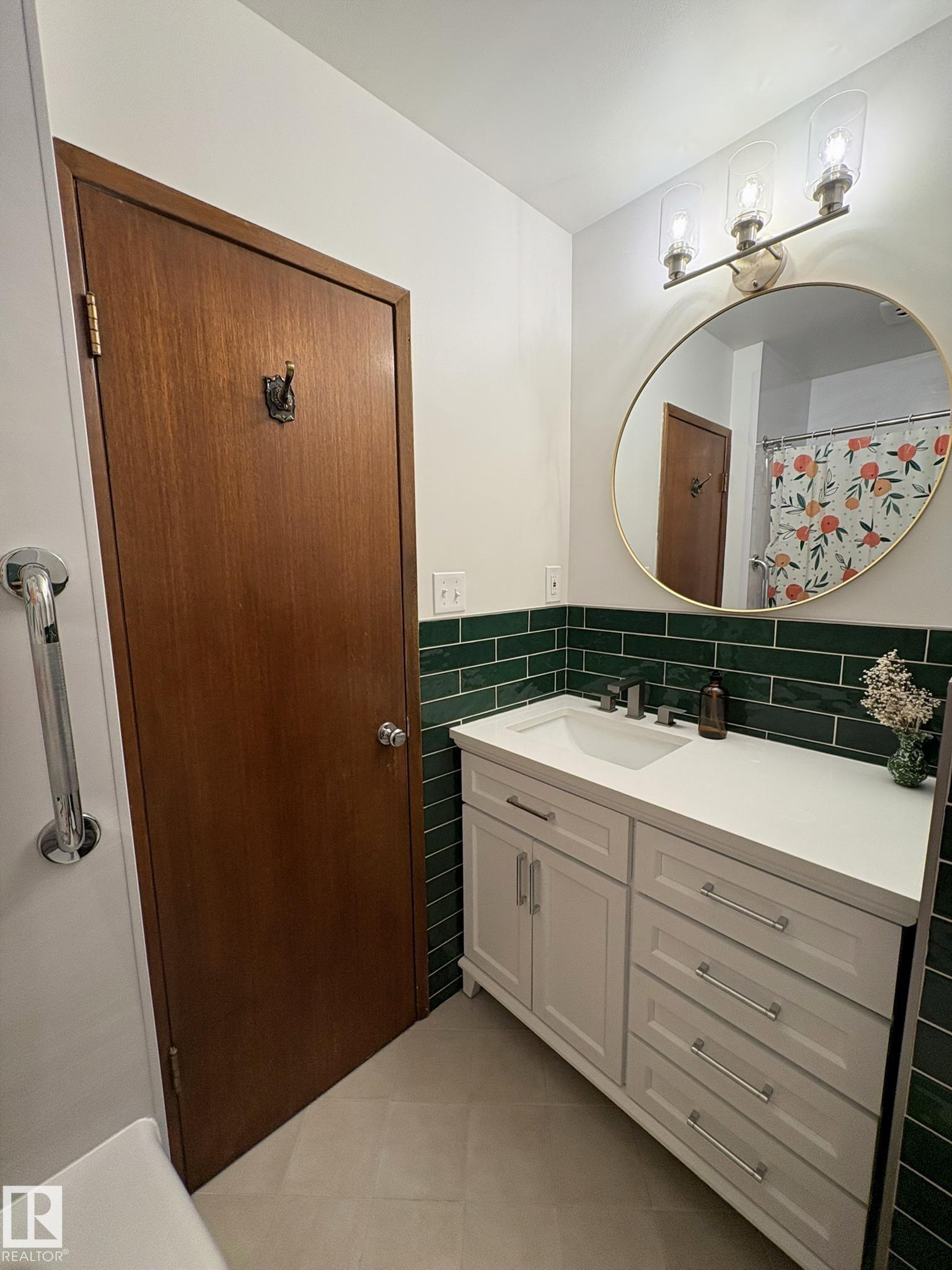 Photo 24 at 9024 60 Street NW, Ottewell, Edmonton