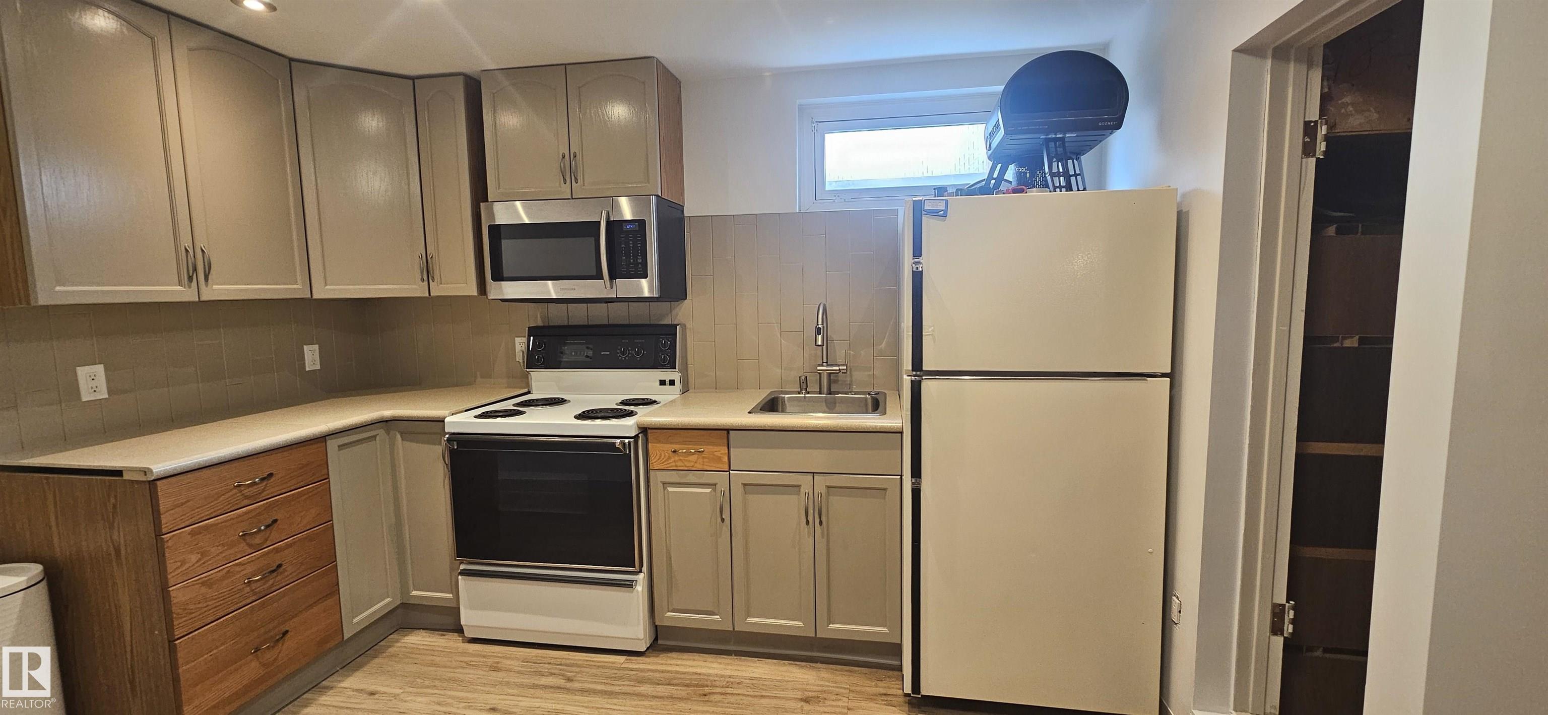 Photo 39 at 9024 60 Street NW, Ottewell, Edmonton