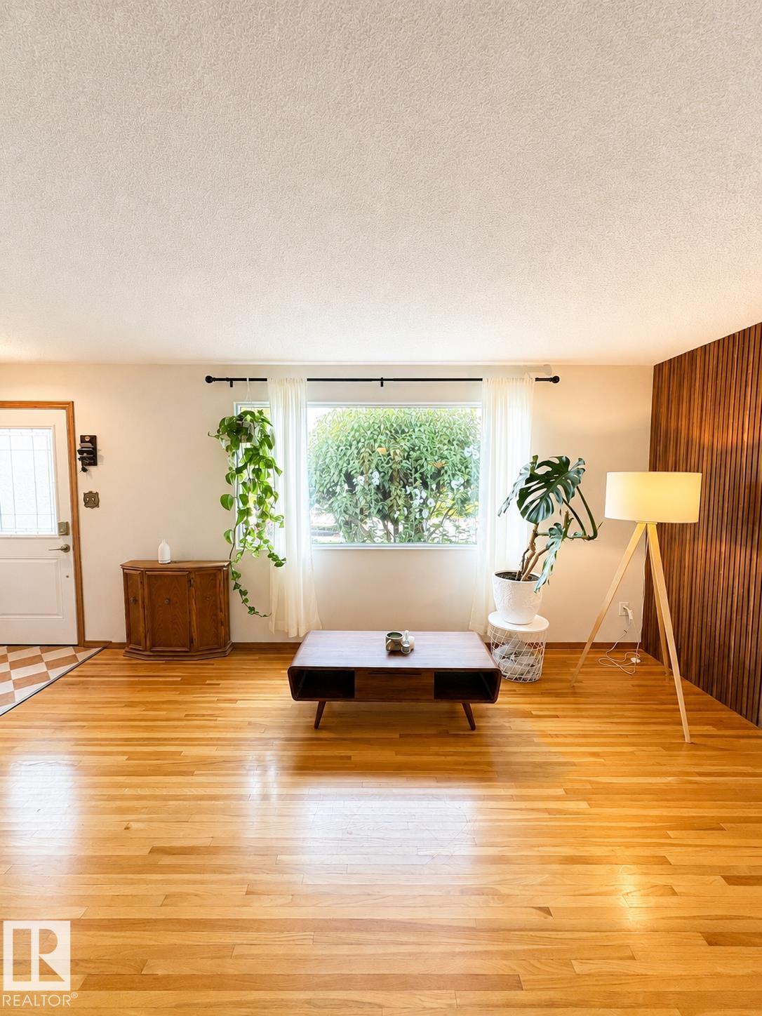 9024 60 Street NW, Ottewell, Edmonton