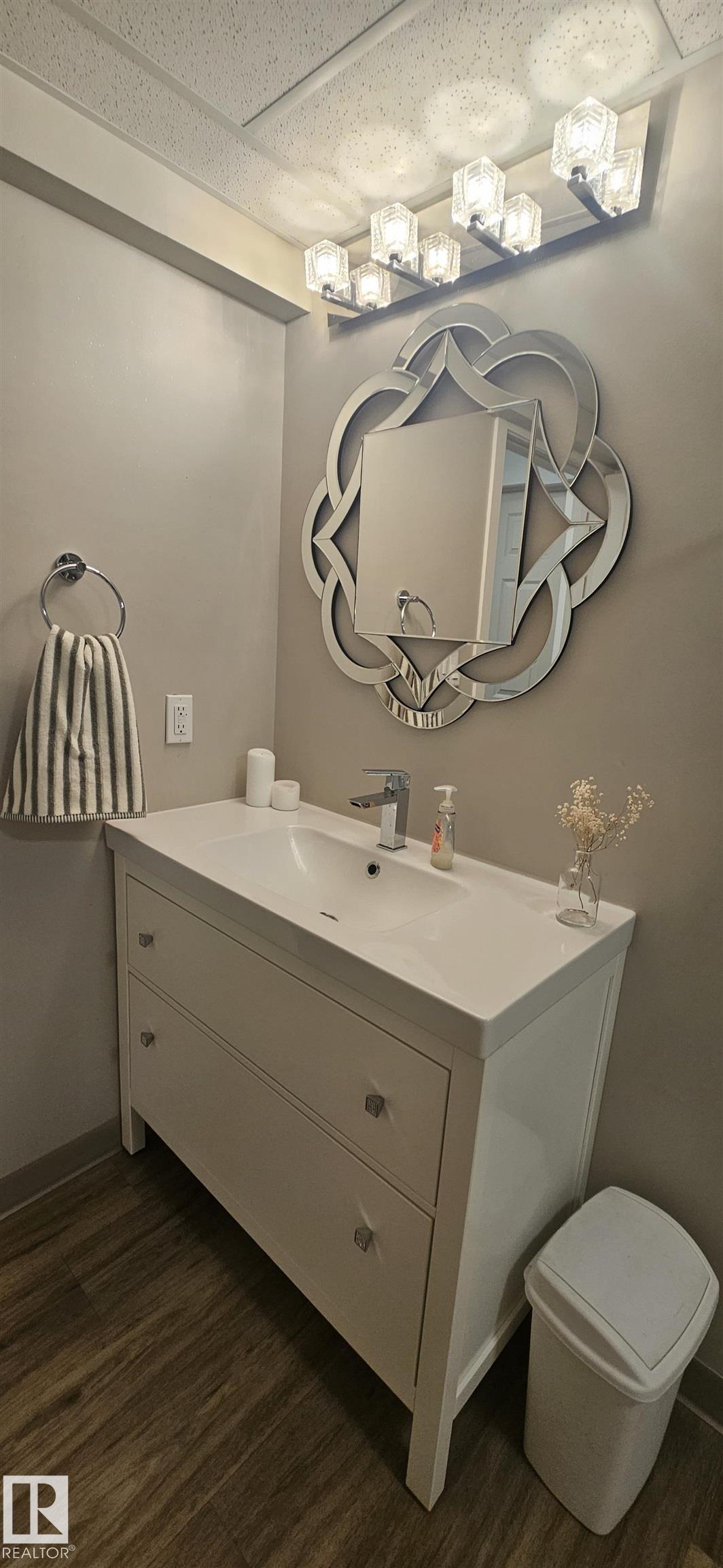 Photo 43 at 9024 60 Street NW, Ottewell, Edmonton