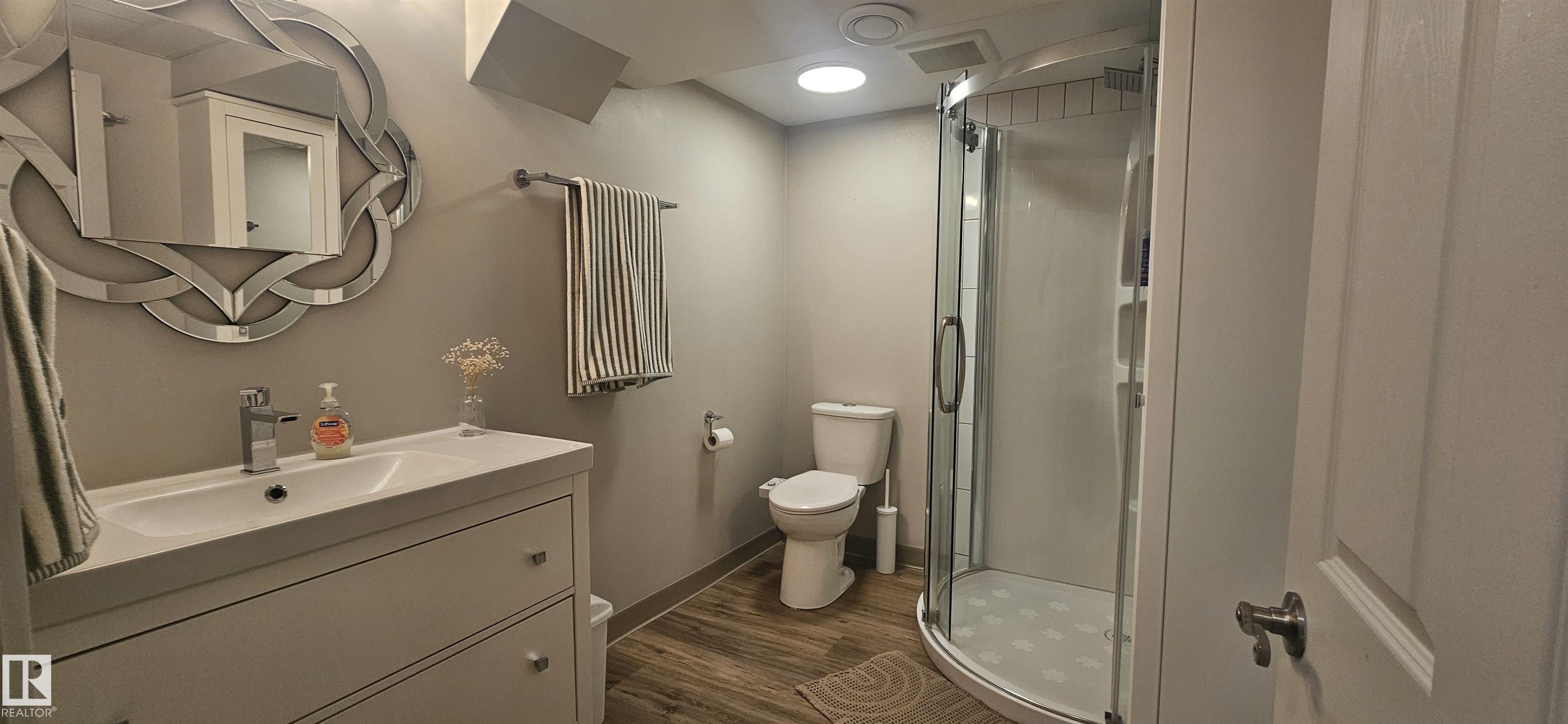 Photo 44 at 9024 60 Street NW, Ottewell, Edmonton