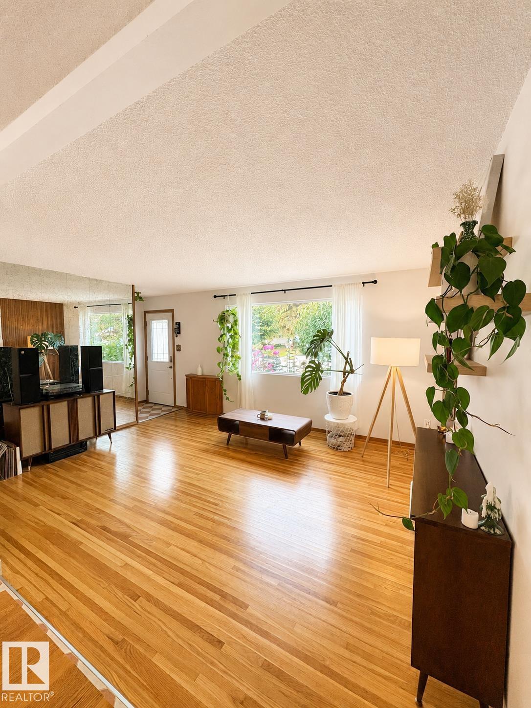 Photo 6 at 9024 60 Street NW, Ottewell, Edmonton