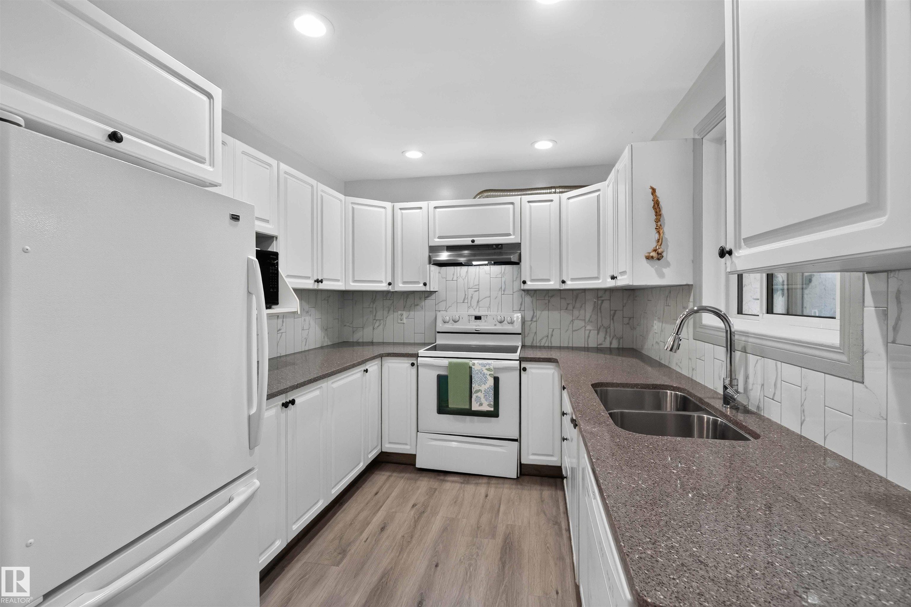 https://zimg.paragon.ice.com/ParagonImages/Property/PM/RAE/225416593/12/0/0/3b5a878bf79fdaa4d581d1b8034fa062/1/b9b14c6ca0a75cbfe538f366c4c68b6b/225416593-14e4e1a5-537d-4611-8f37-2583d691254f.JPG