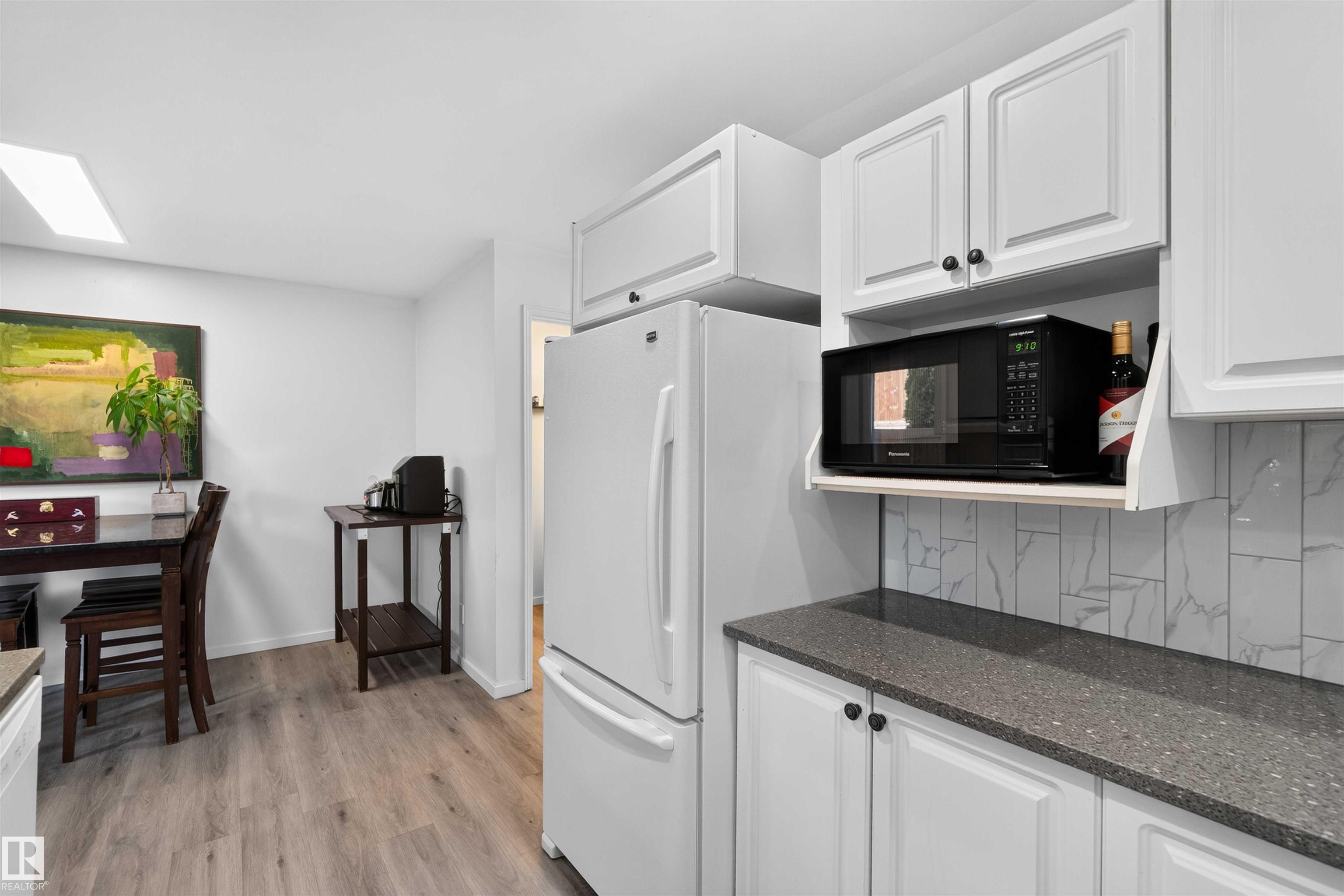 https://zimg.paragon.ice.com/ParagonImages/Property/PM/RAE/225416593/17/0/0/40a00a85c58e89ac64fb738b51d1ba65/1/b9b14c6ca0a75cbfe538f366c4c68b6b/225416593-76878ec7-2d3d-4cf9-939f-687d6ce2ed95.JPG