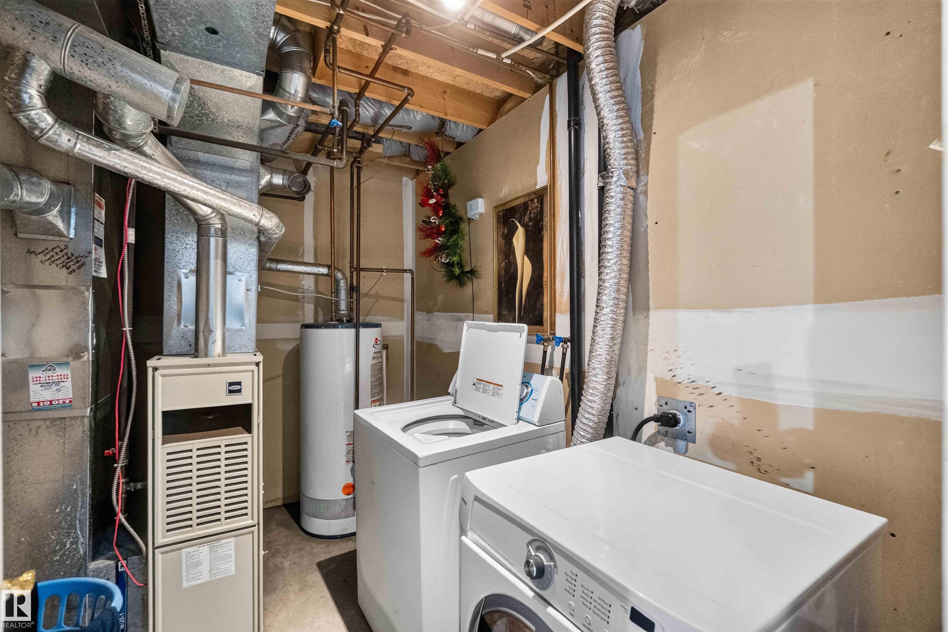 https://zimg.paragon.ice.com/ParagonImages/Property/PM/RAE/225416593/46/0/0/ac2d3aa0935fa644d2c3a3c22036ff69/1/b9b14c6ca0a75cbfe538f366c4c68b6b/225416593-377a0aa1-c8de-4cdd-a900-3a2c2daedc2d.JPG