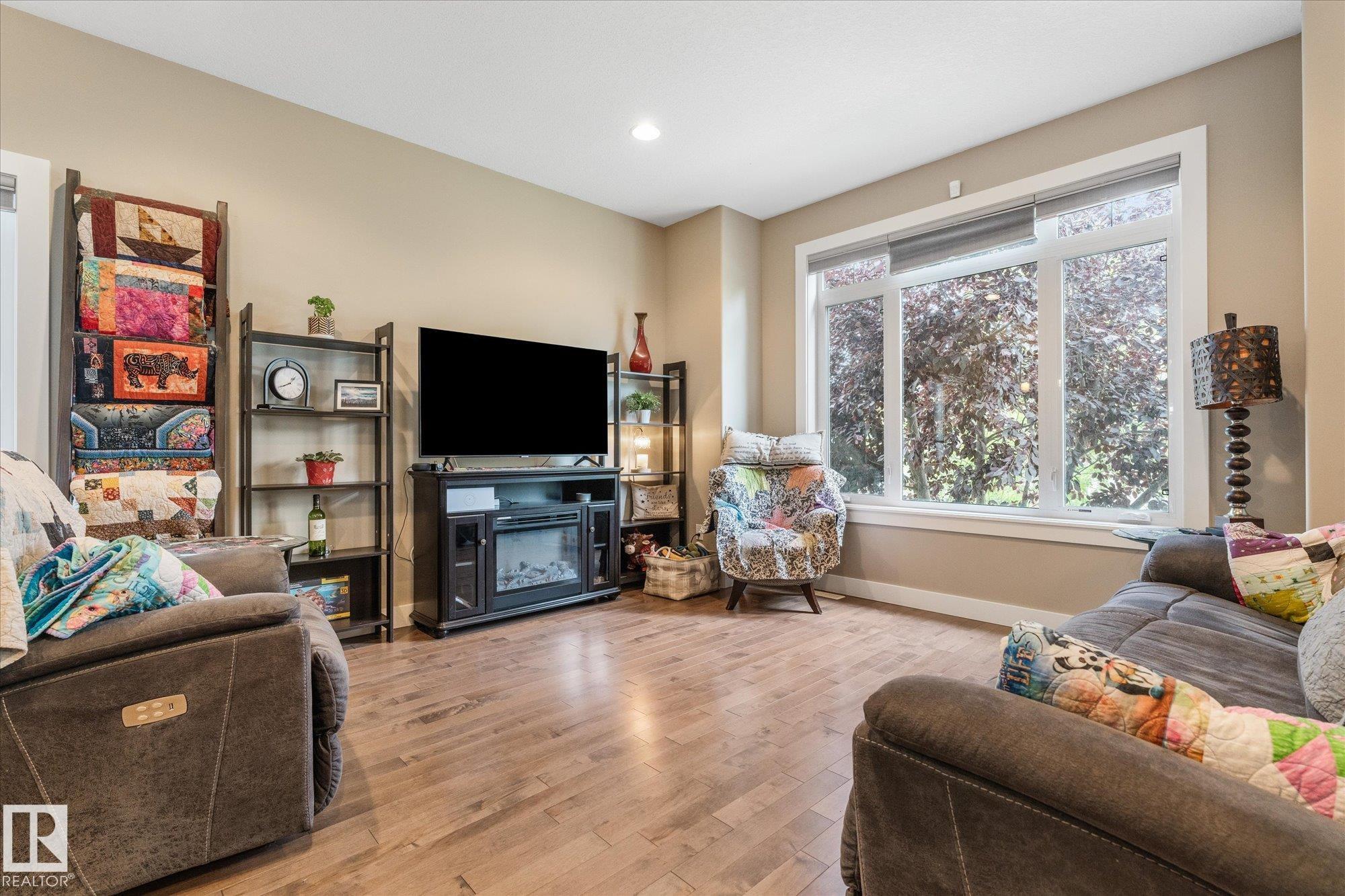 93 Durrand Bend, South Pointe, Fort Saskatchewan
