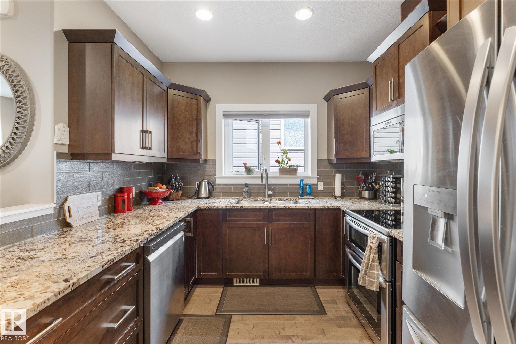 Photo 10 at 93 Durrand Bend, South Pointe, Fort Saskatchewan