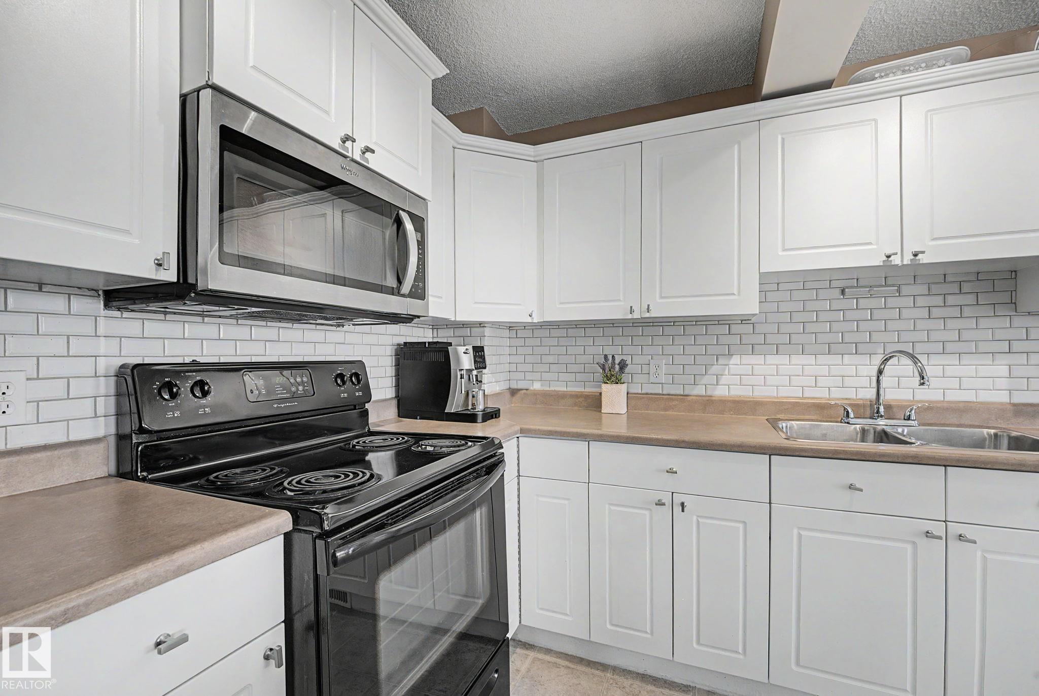 Photo 18 at 9083 Scott Crescent NW, South Terwillegar, Edmonton
