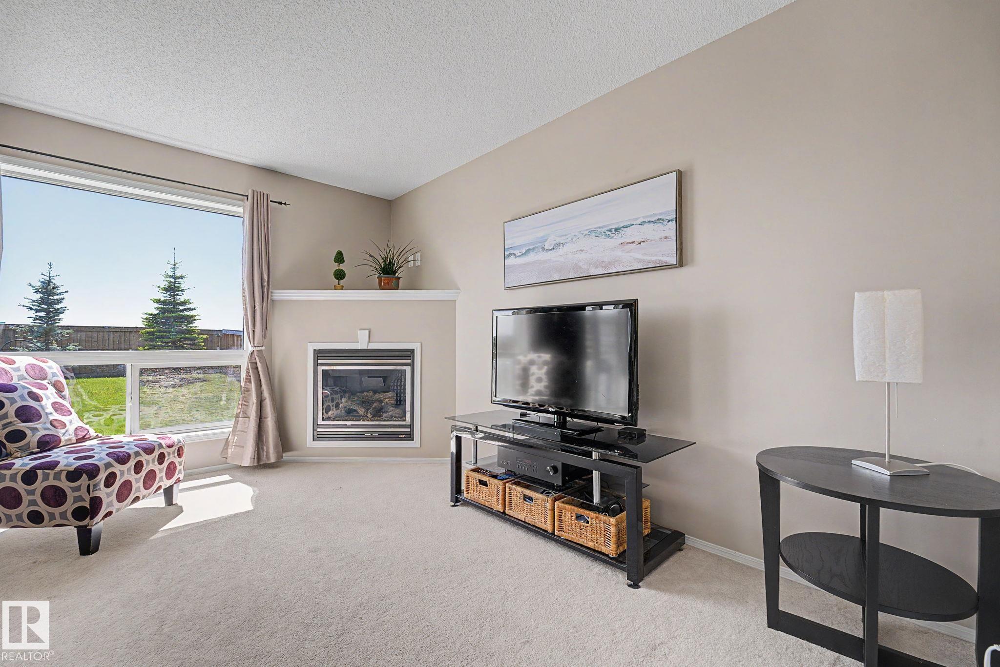 Photo 6 at 9083 Scott Crescent NW, South Terwillegar, Edmonton