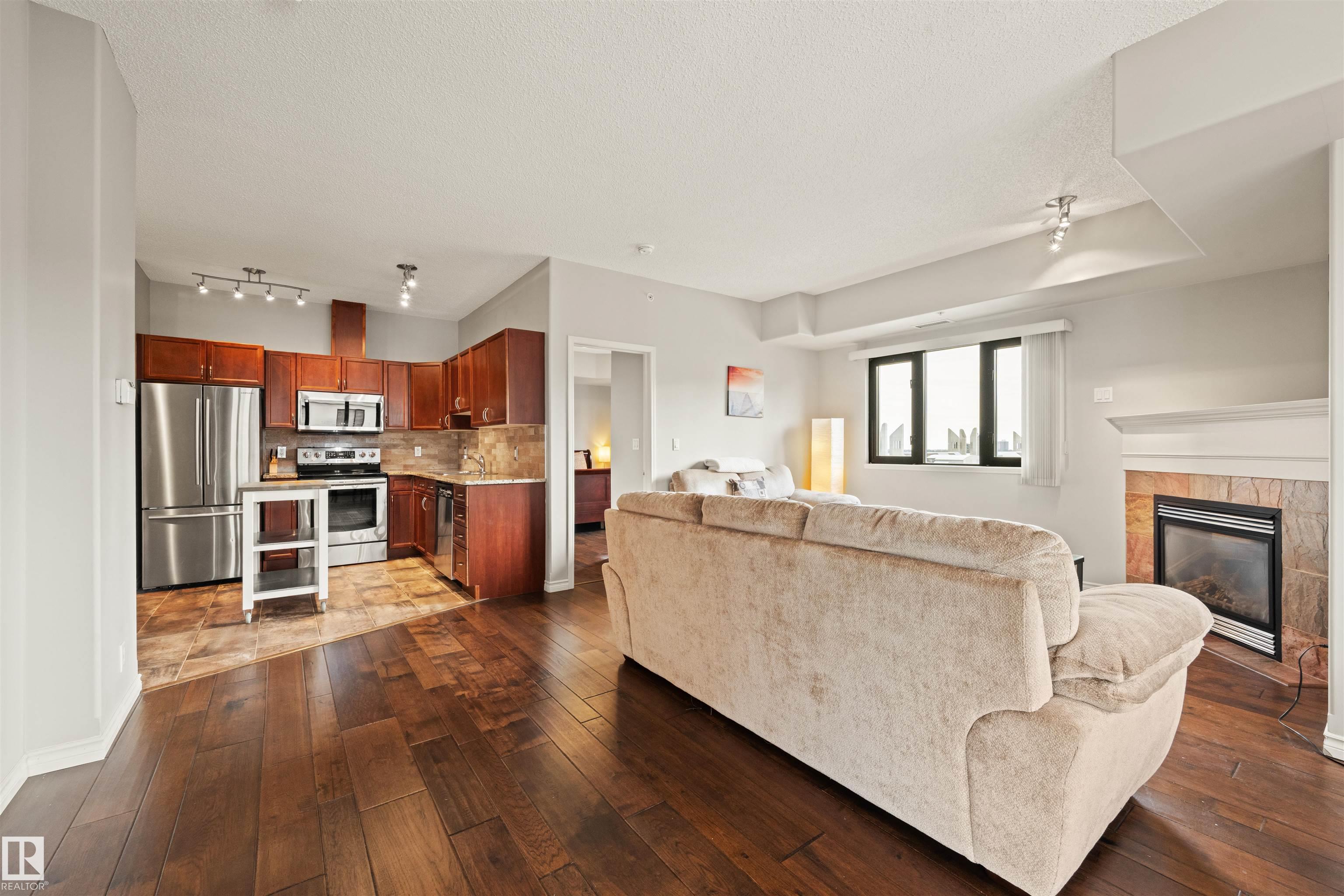 904 - 10319 111 Street NW, Downtown, Edmonton