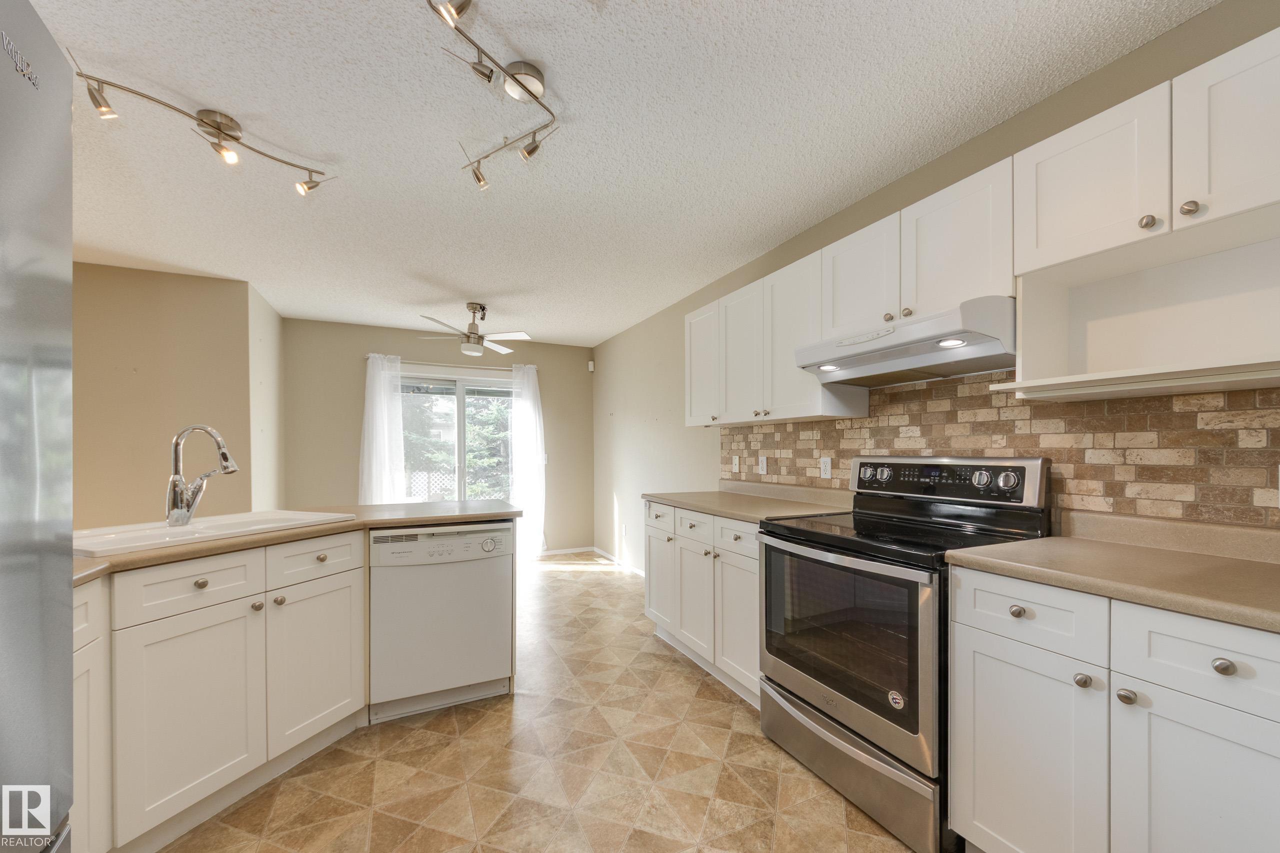 Photo 14 at 11335 167b Avenue NW, Canossa, Edmonton