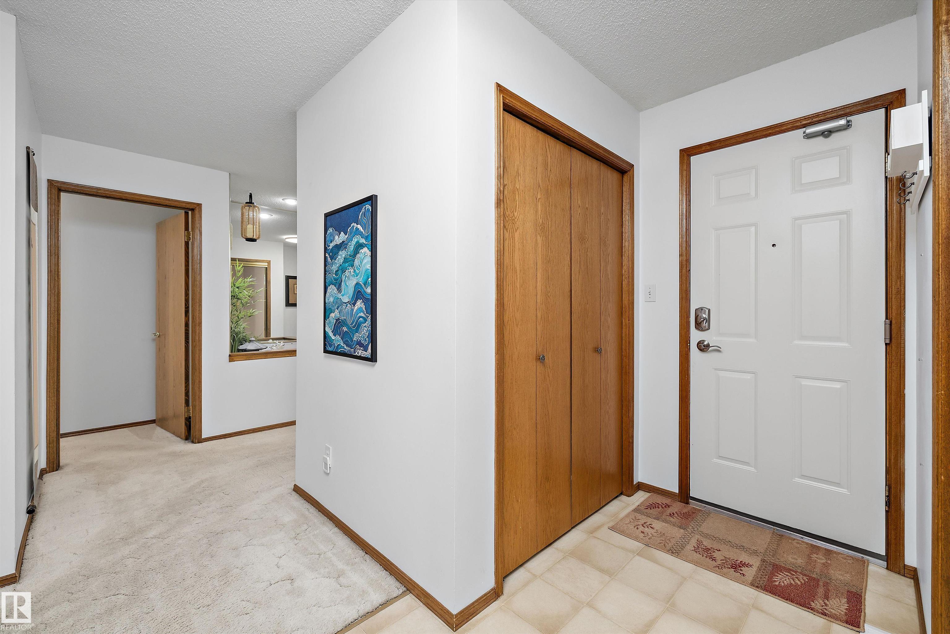 Photo 3 at 4717 25 Avenue NW, Weinlos, Edmonton
