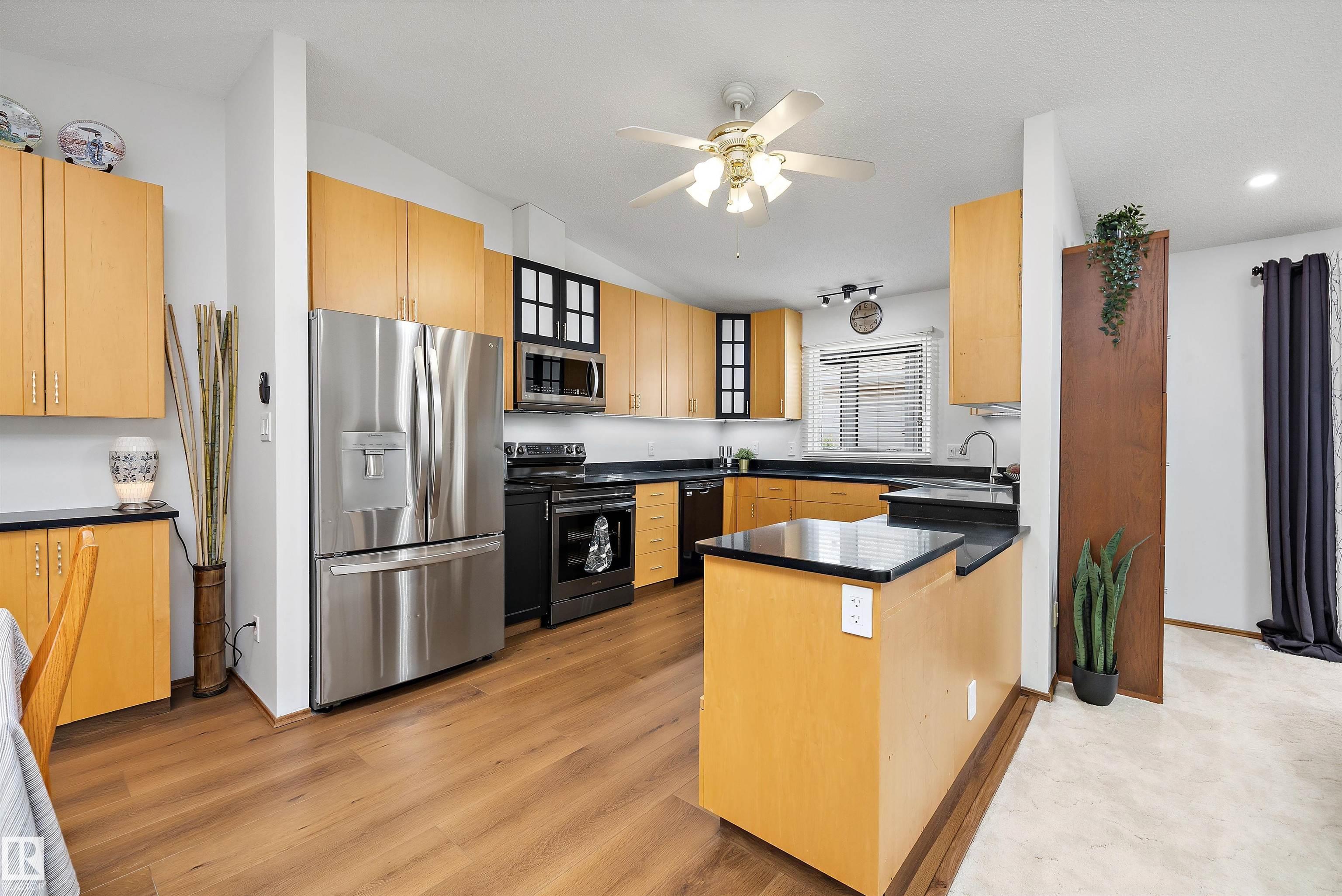 Photo 24 at 4717 25 Avenue NW, Weinlos, Edmonton