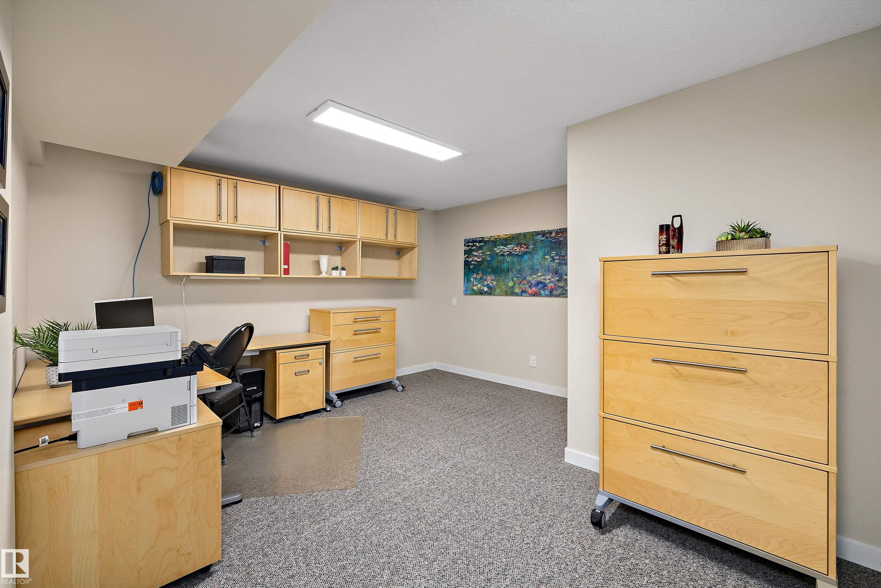 Photo 4 at 4717 25 Avenue NW, Weinlos, Edmonton