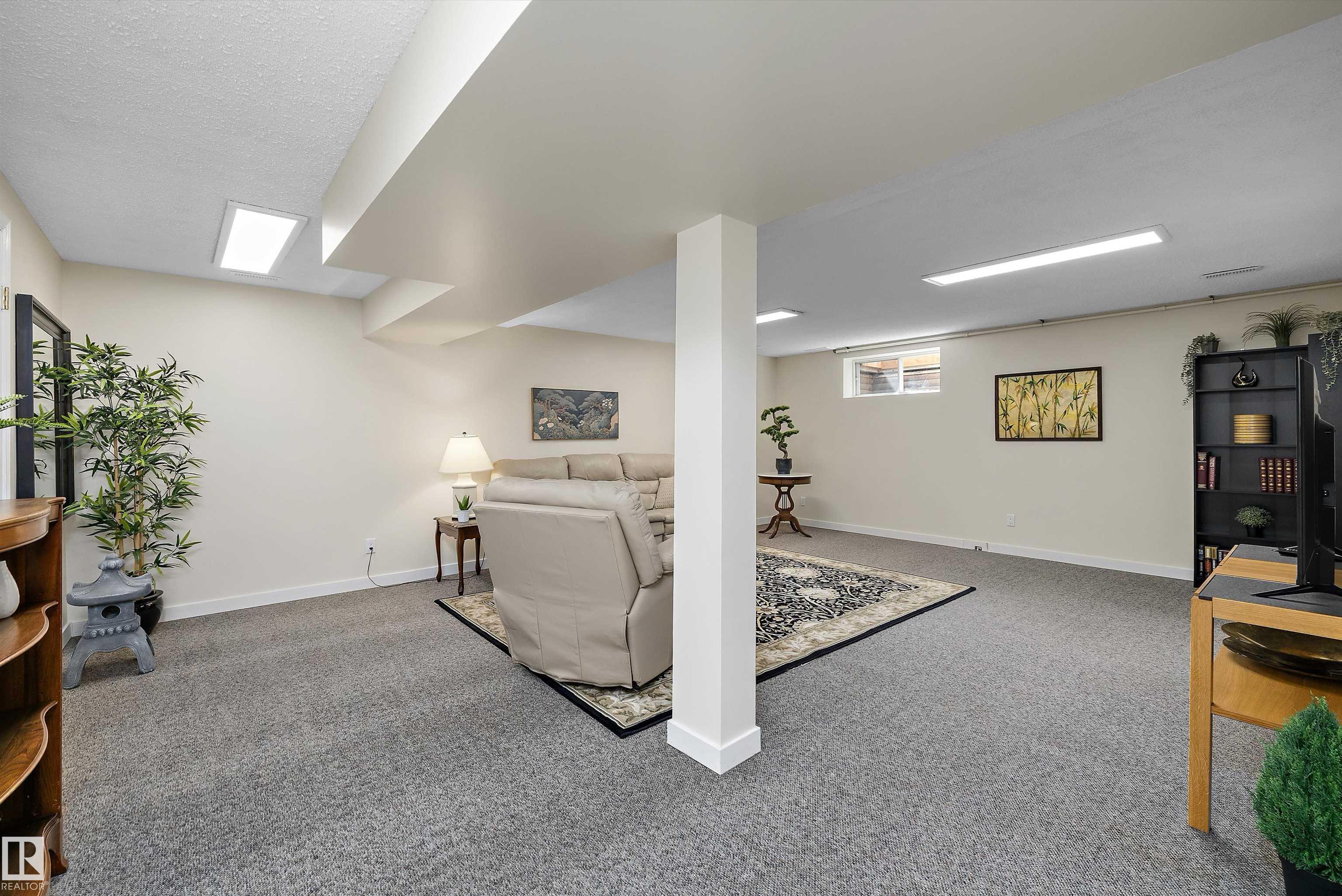 Photo 33 at 4717 25 Avenue NW, Weinlos, Edmonton