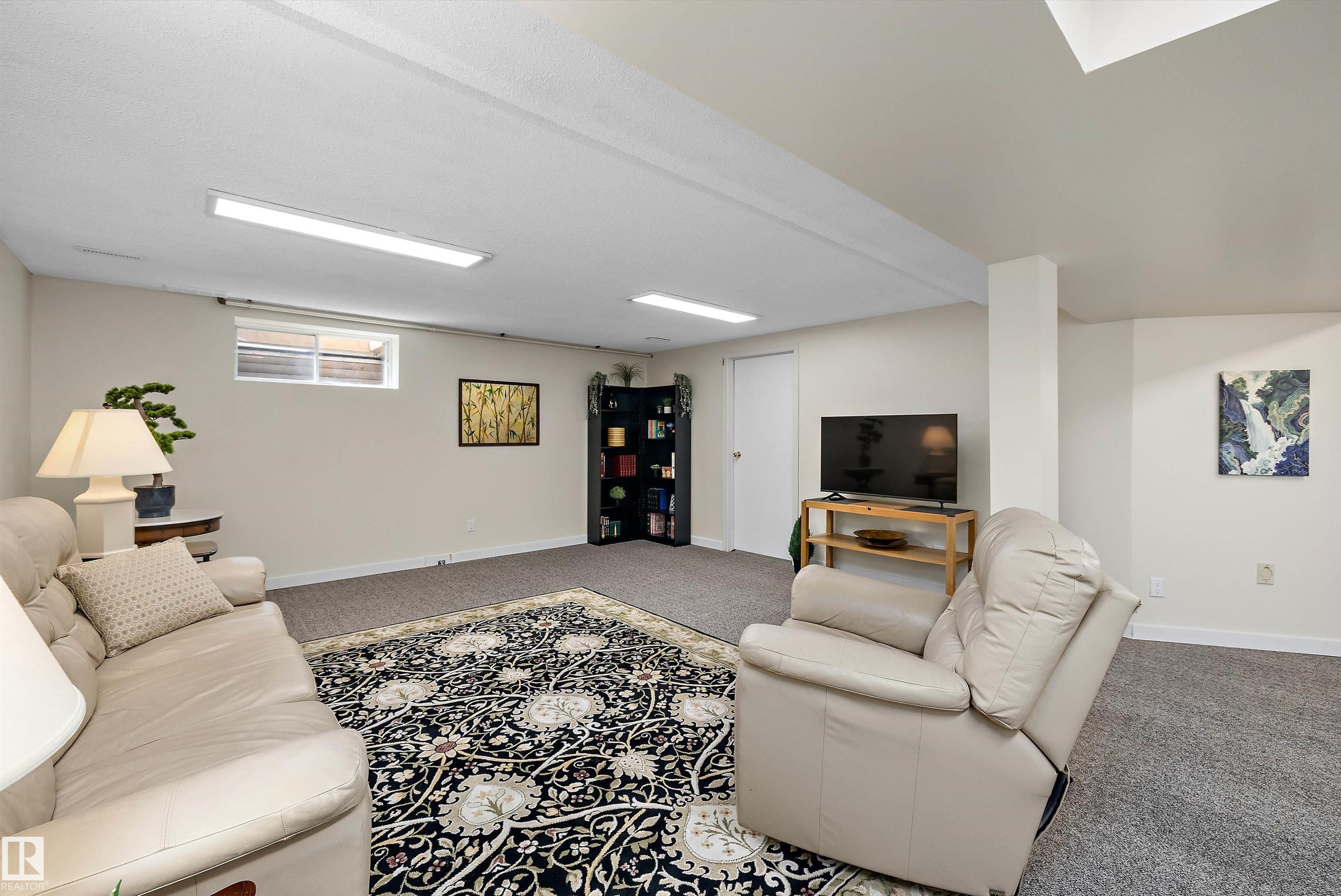 Photo 35 at 4717 25 Avenue NW, Weinlos, Edmonton