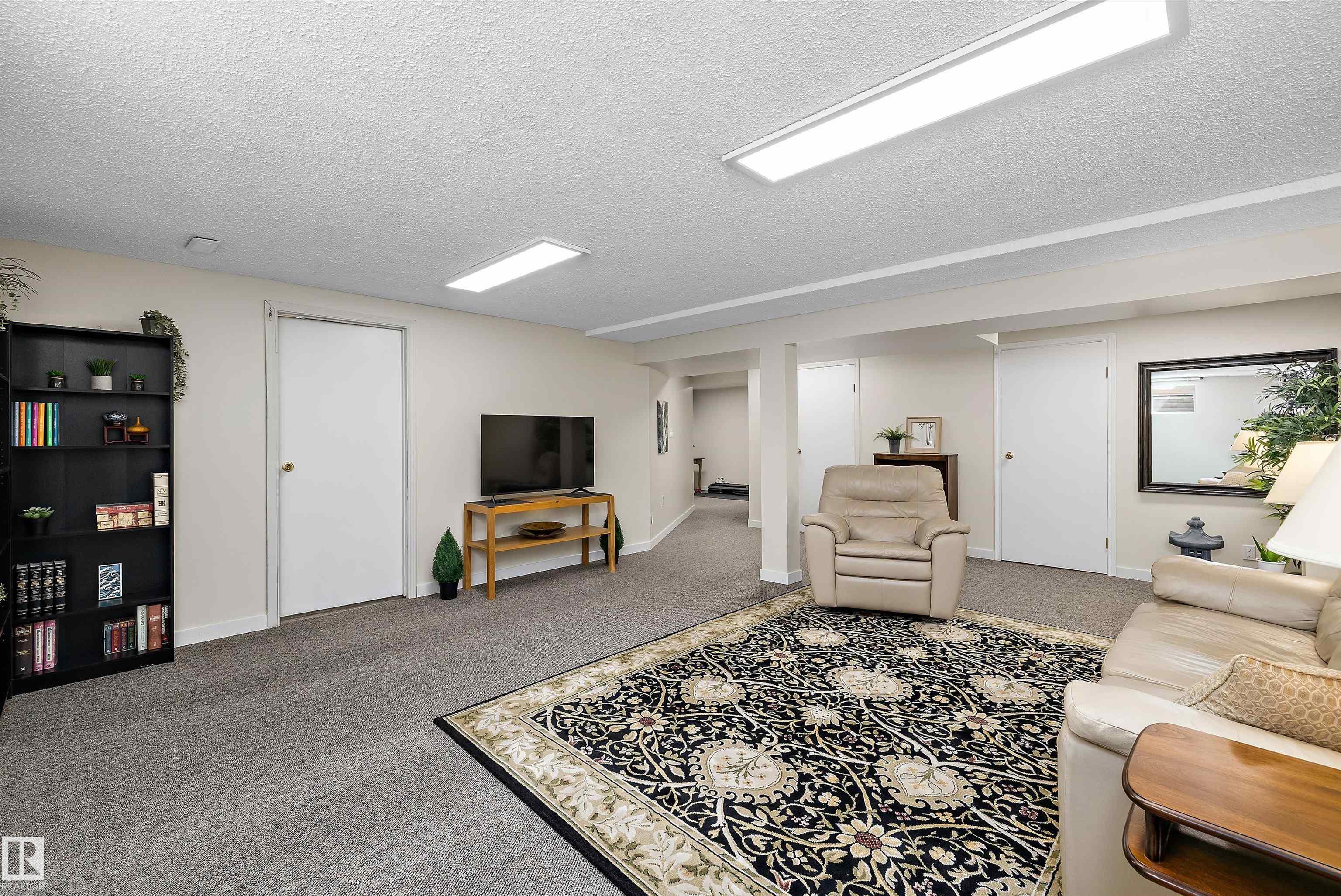 Photo 36 at 4717 25 Avenue NW, Weinlos, Edmonton